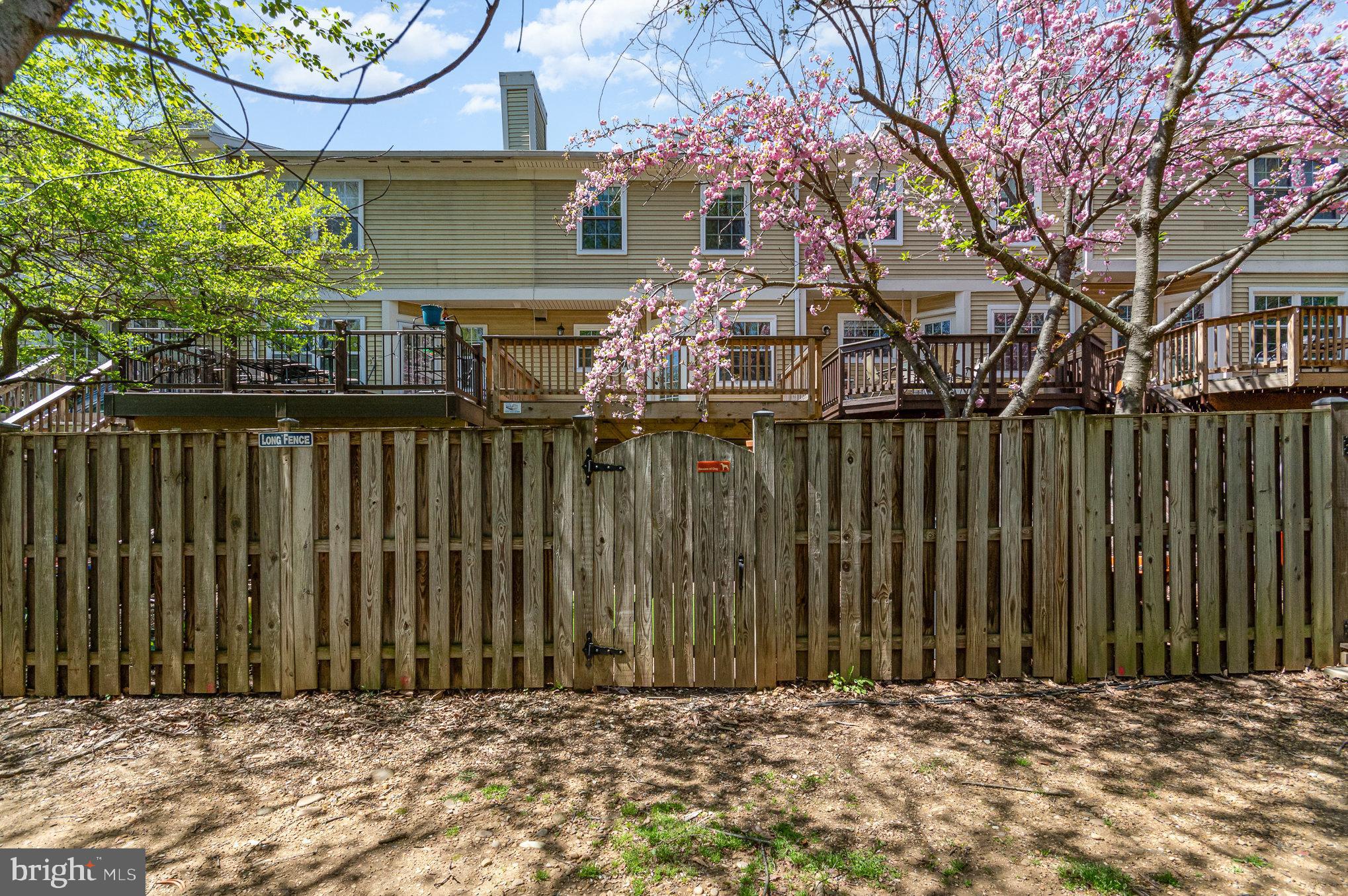 LOFTRIDGE - Residential Lease