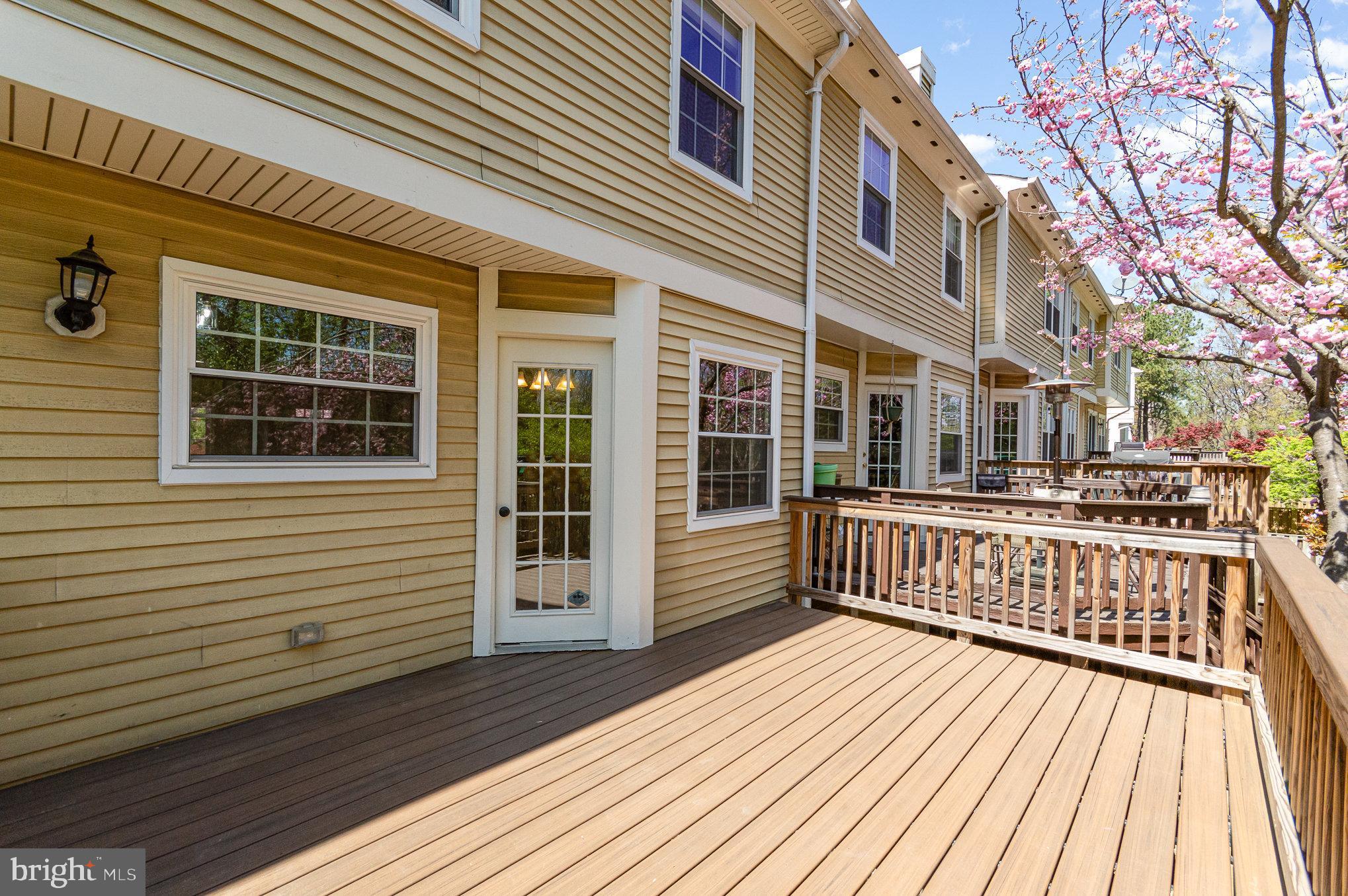 LOFTRIDGE - Residential Lease