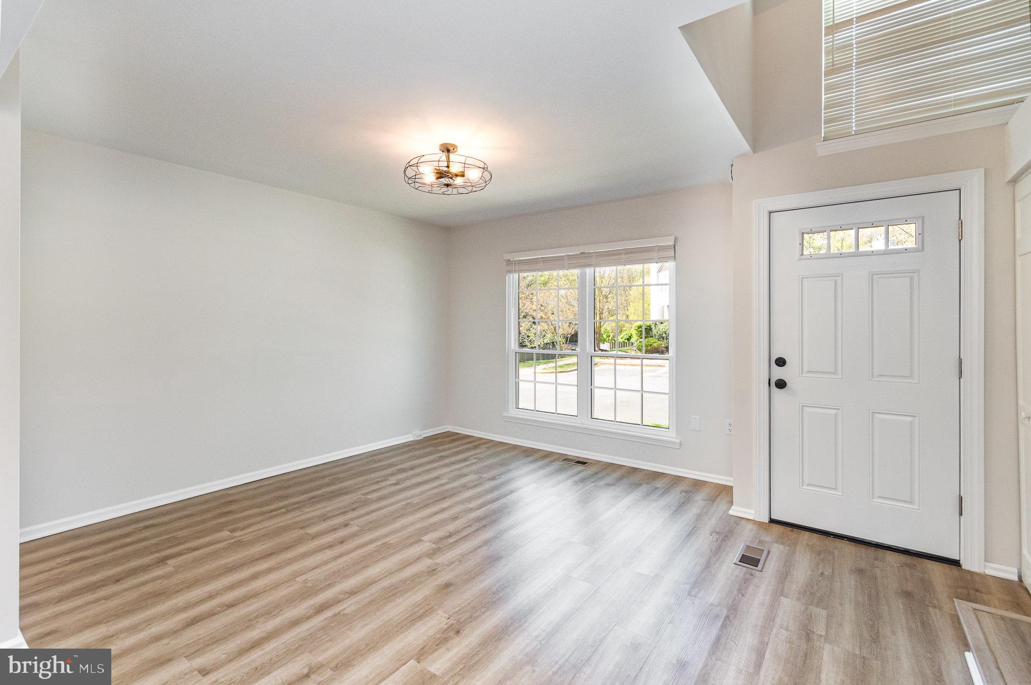 LOFTRIDGE - Residential Lease