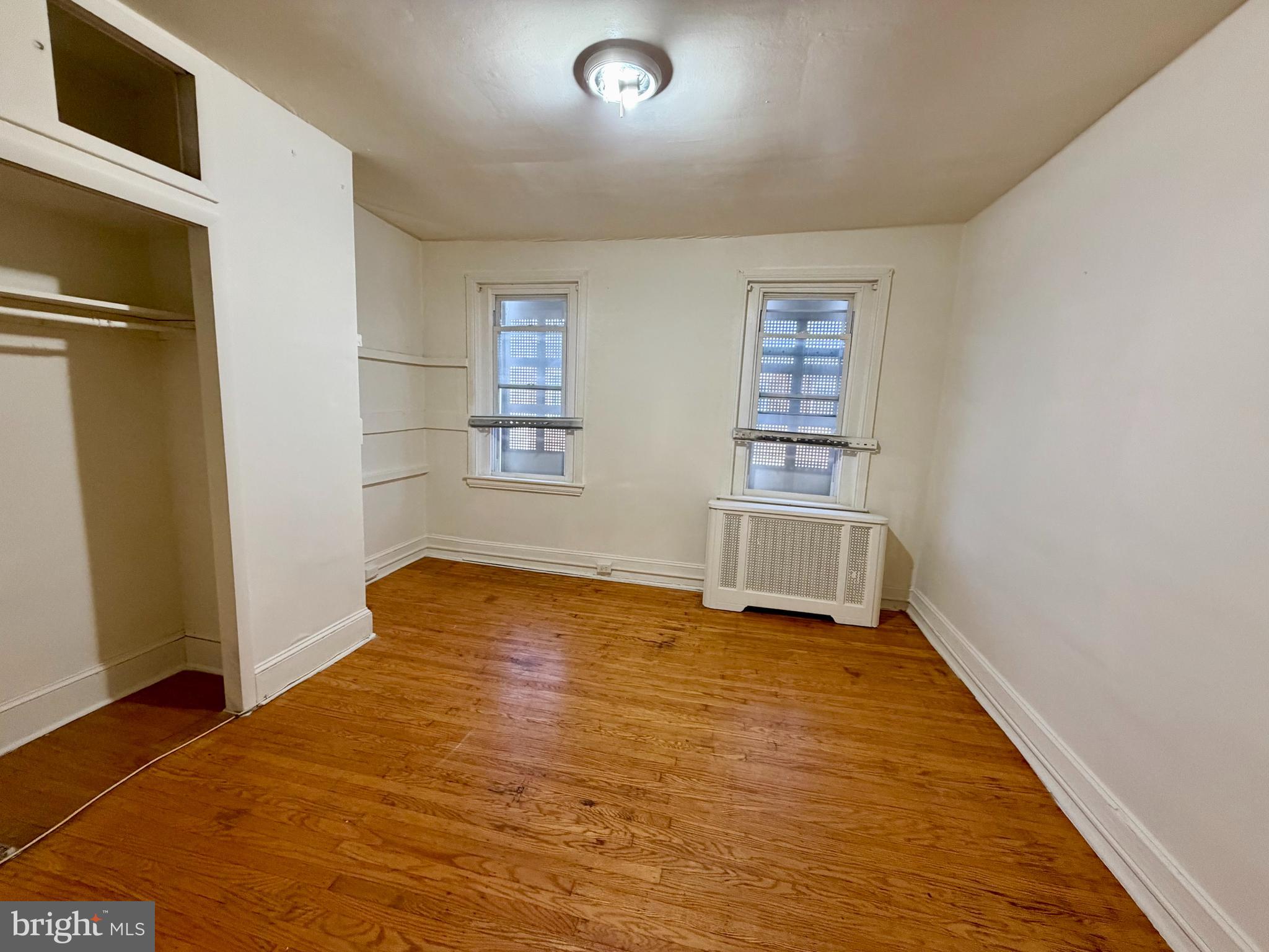 KENSINGTON - Residential