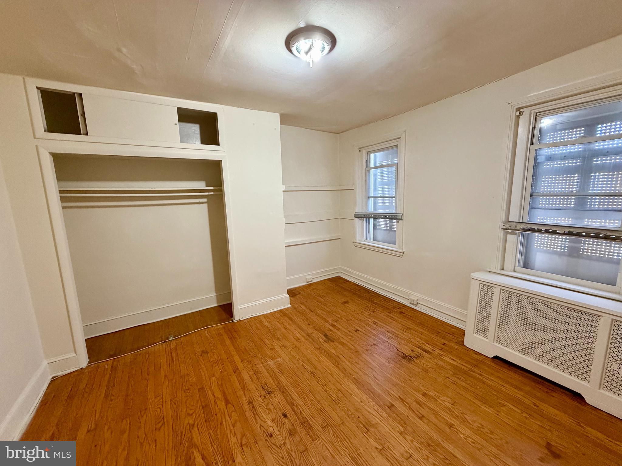 KENSINGTON - Residential