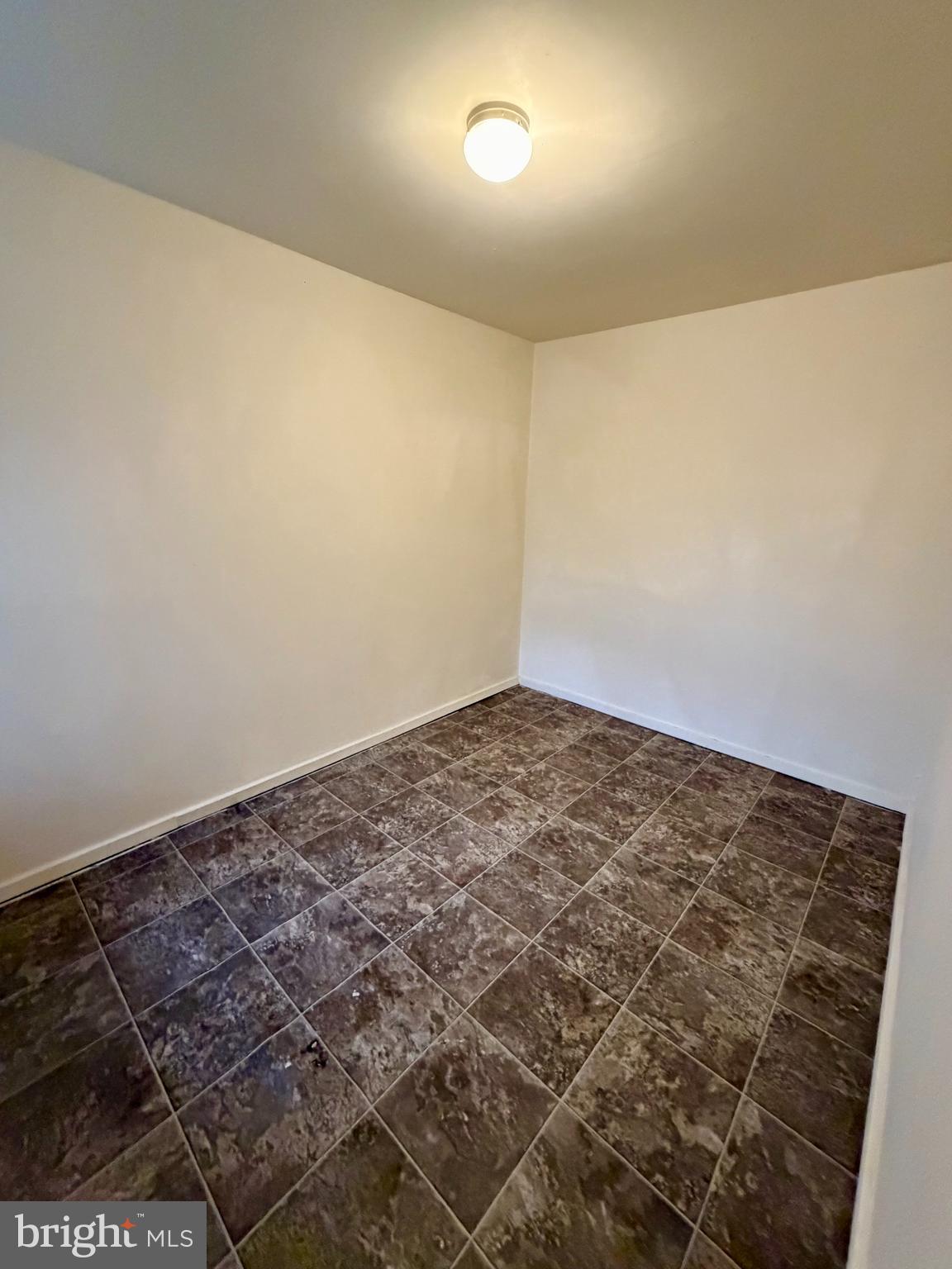 KENSINGTON - Residential