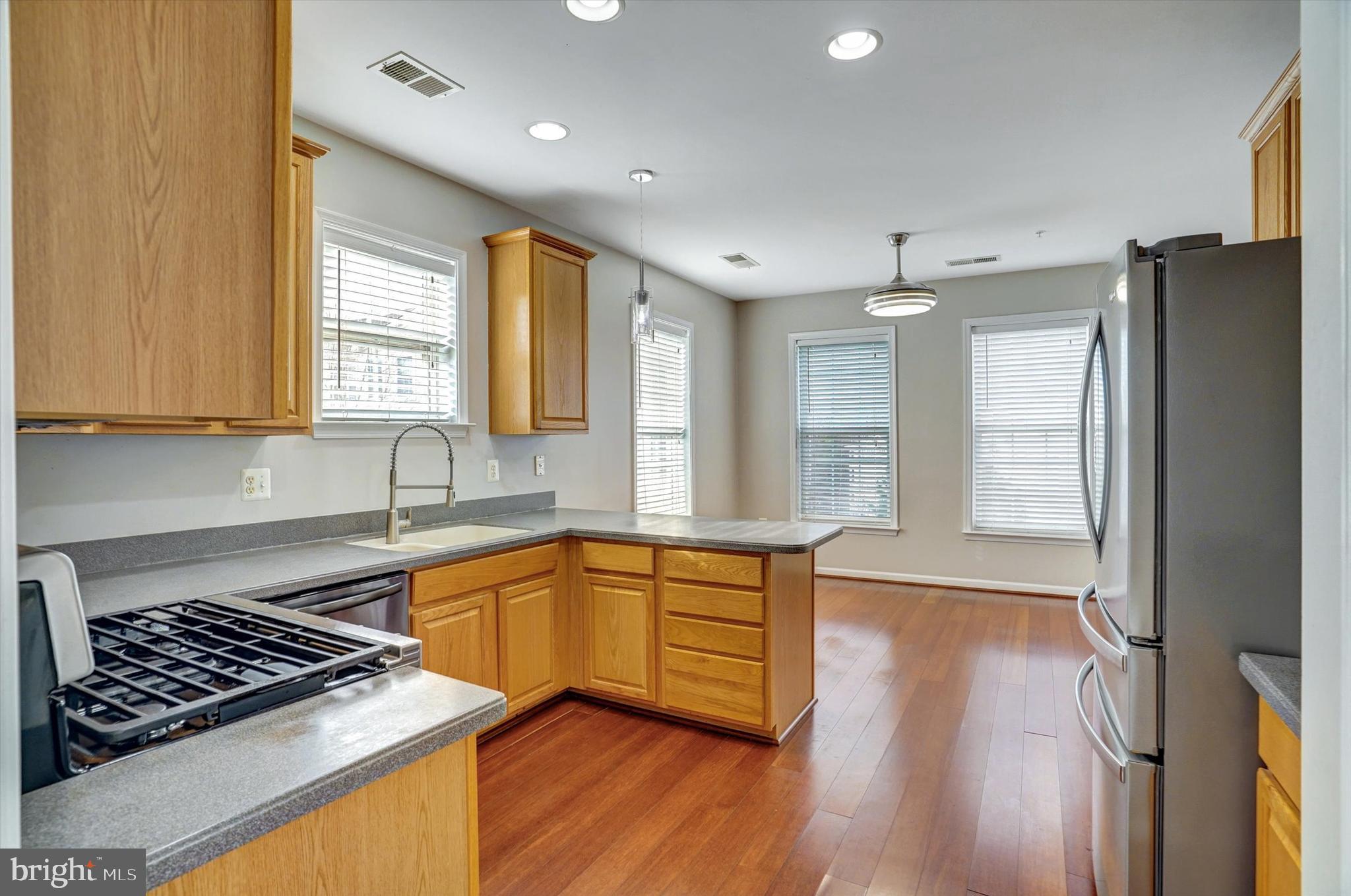 THE RESERVE CONDOMINIUMS - Residential