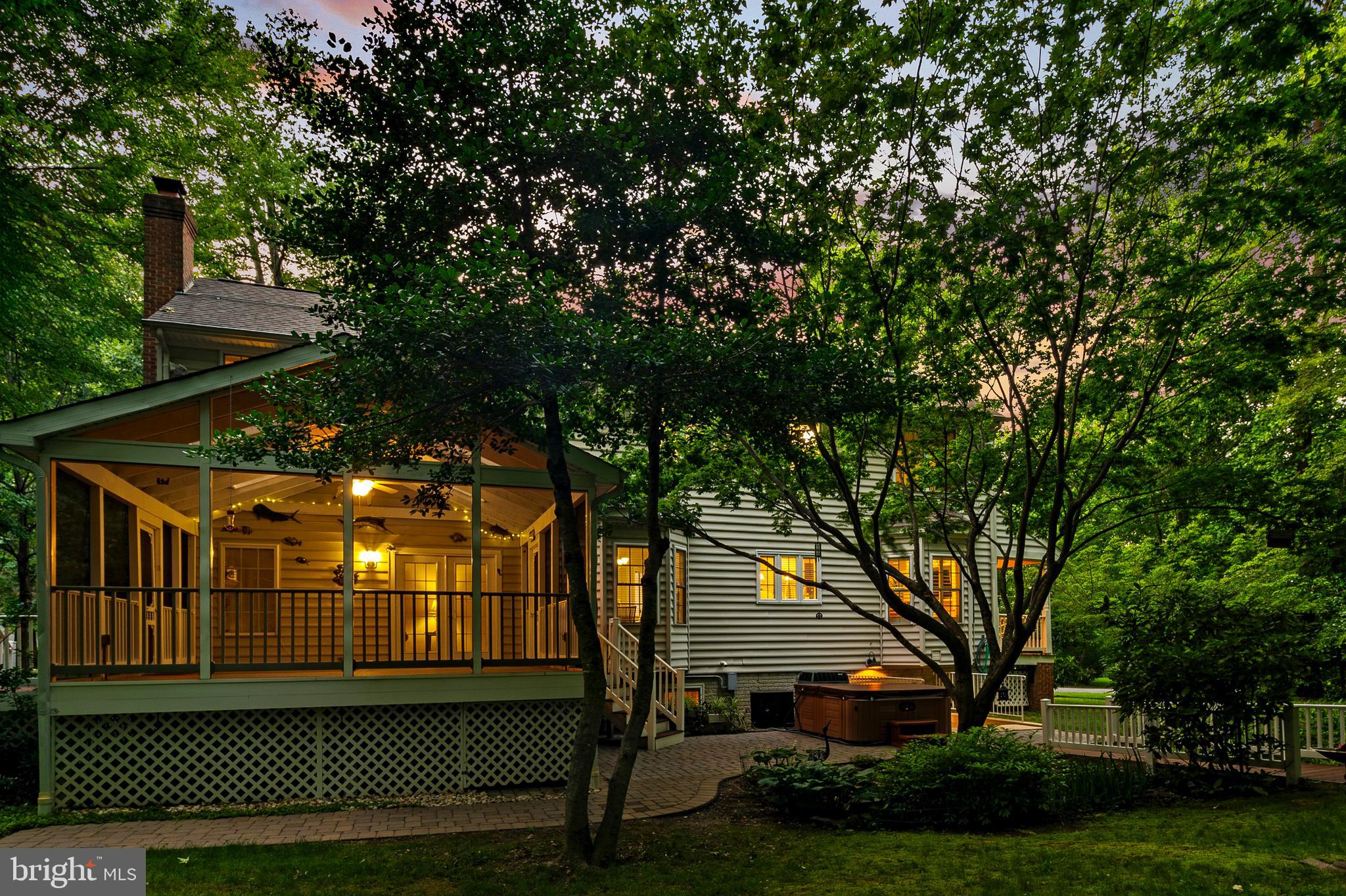 LOCH HAVEN WOODS - Residential Lease