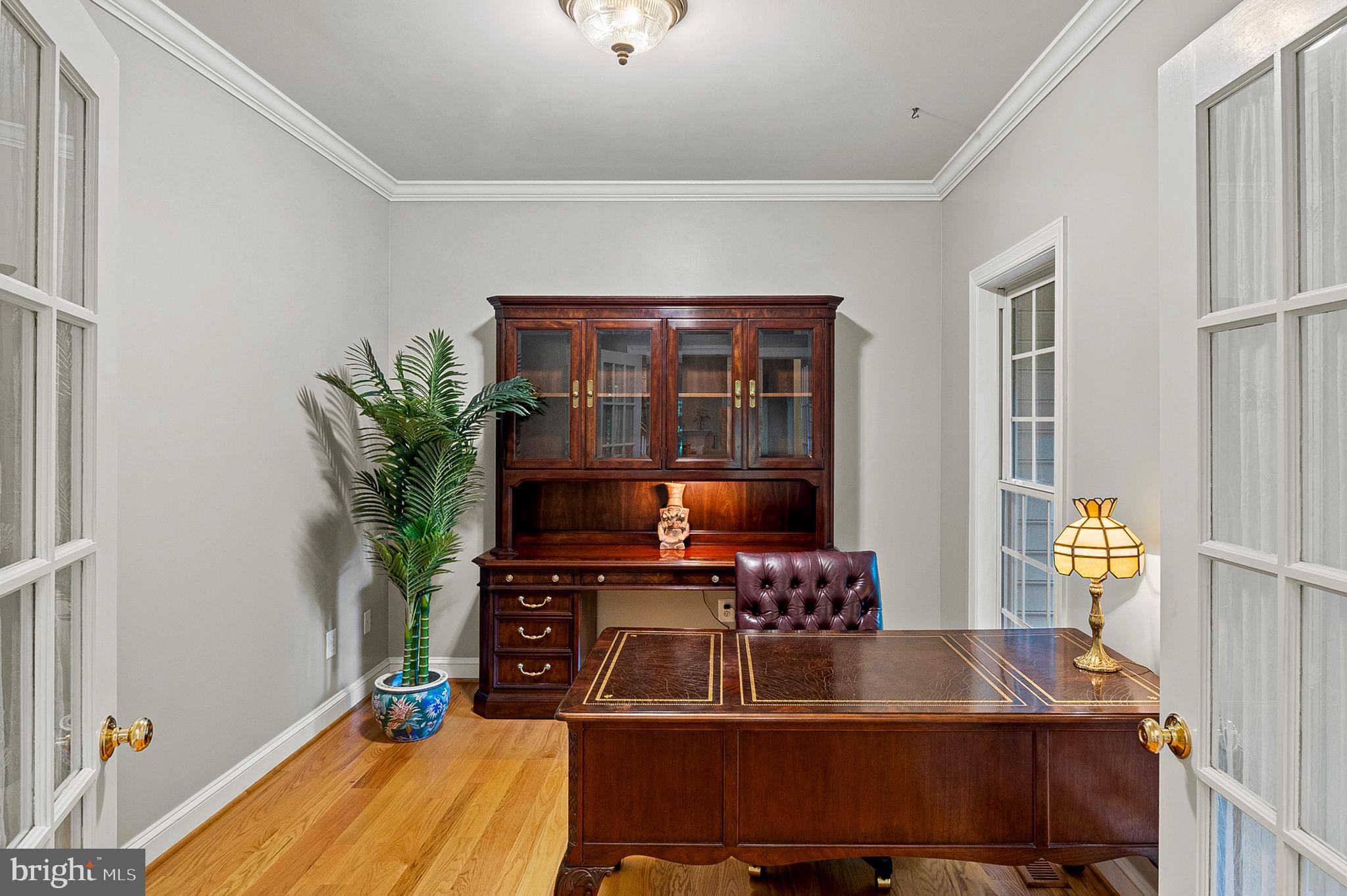 LOCH HAVEN WOODS - Residential Lease