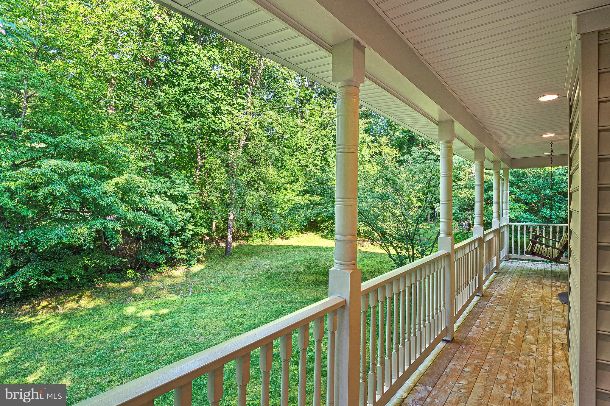 LOCH HAVEN WOODS - Residential Lease