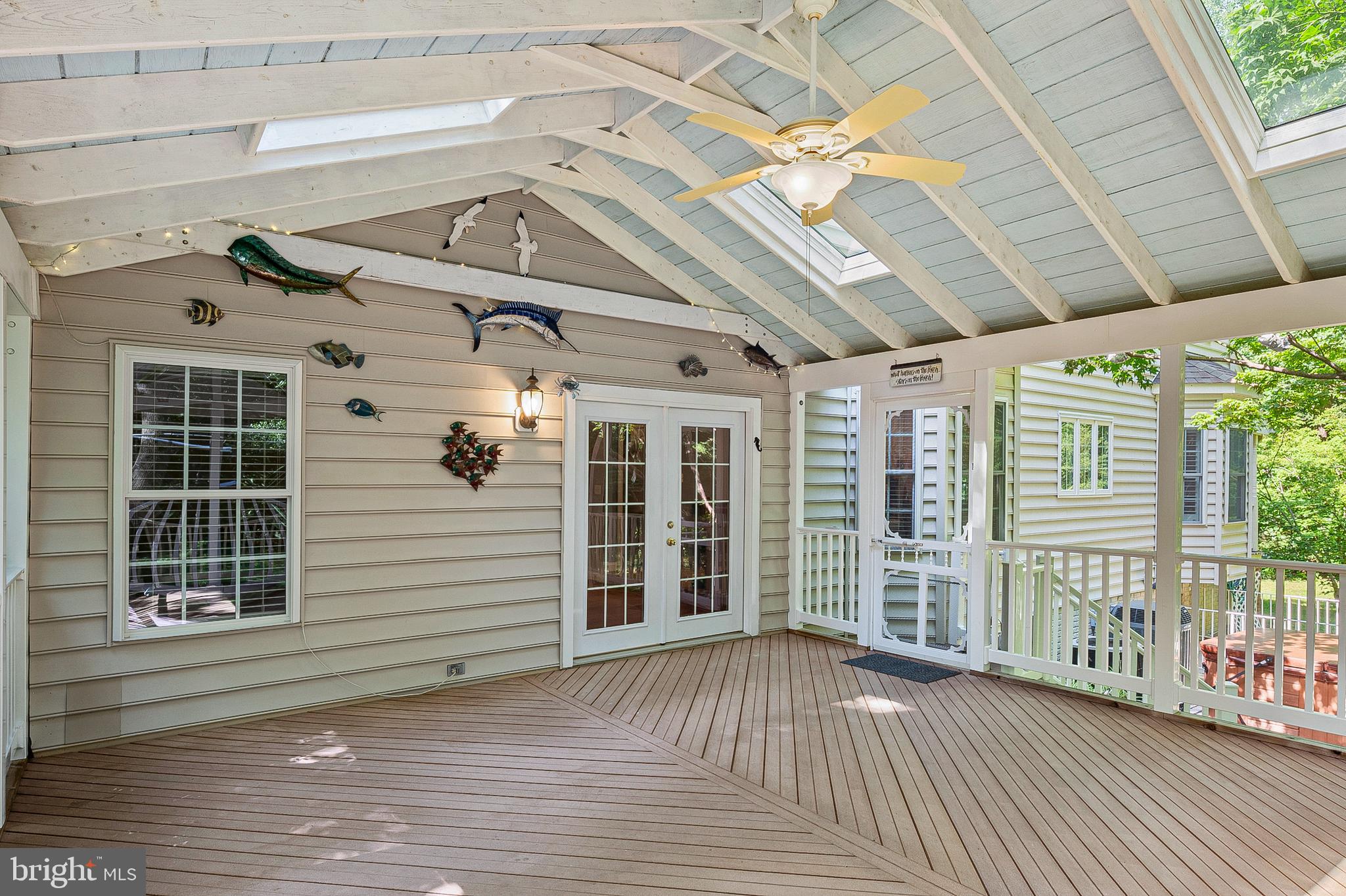 LOCH HAVEN WOODS - Residential Lease