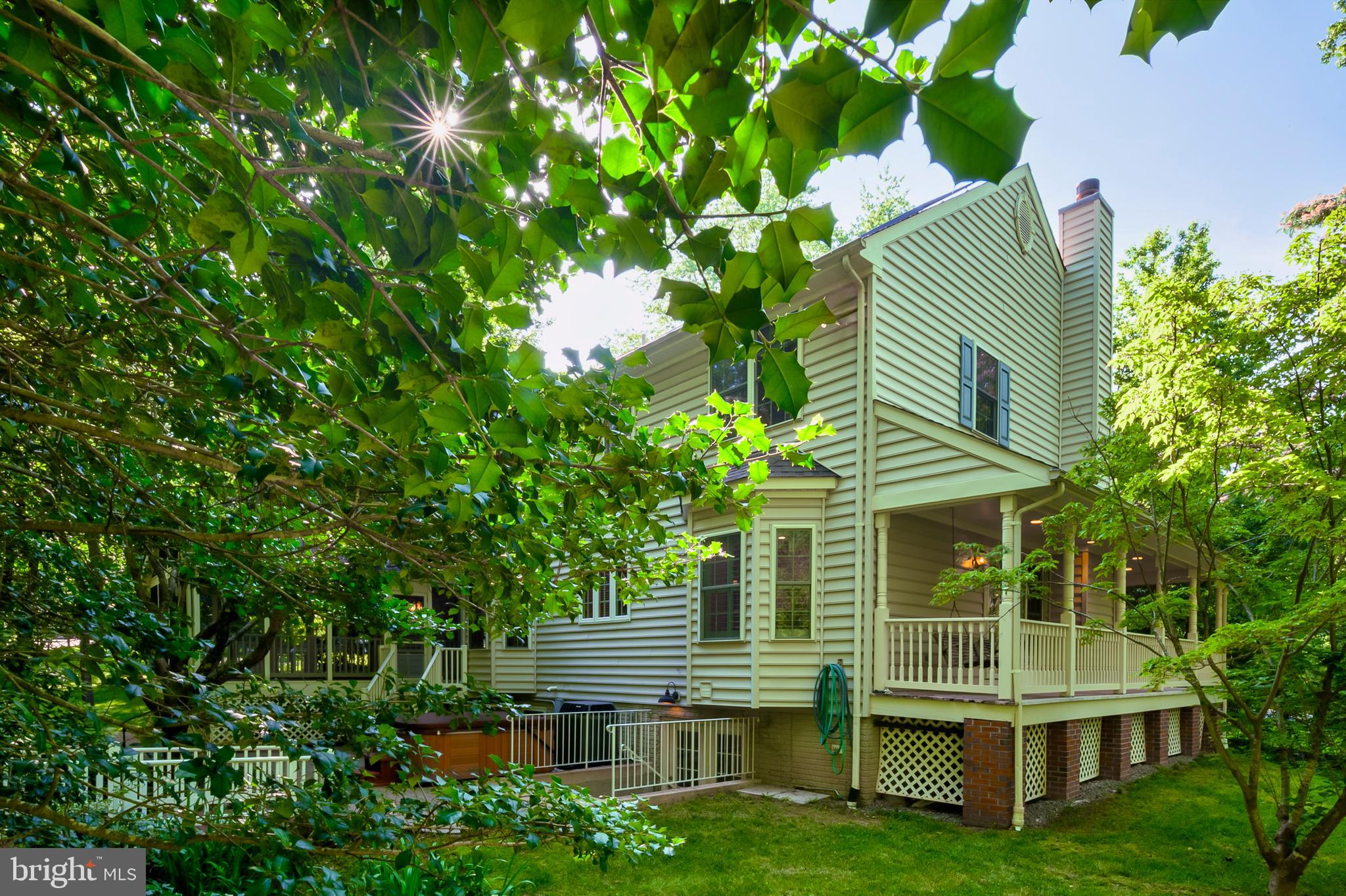 LOCH HAVEN WOODS - Residential Lease