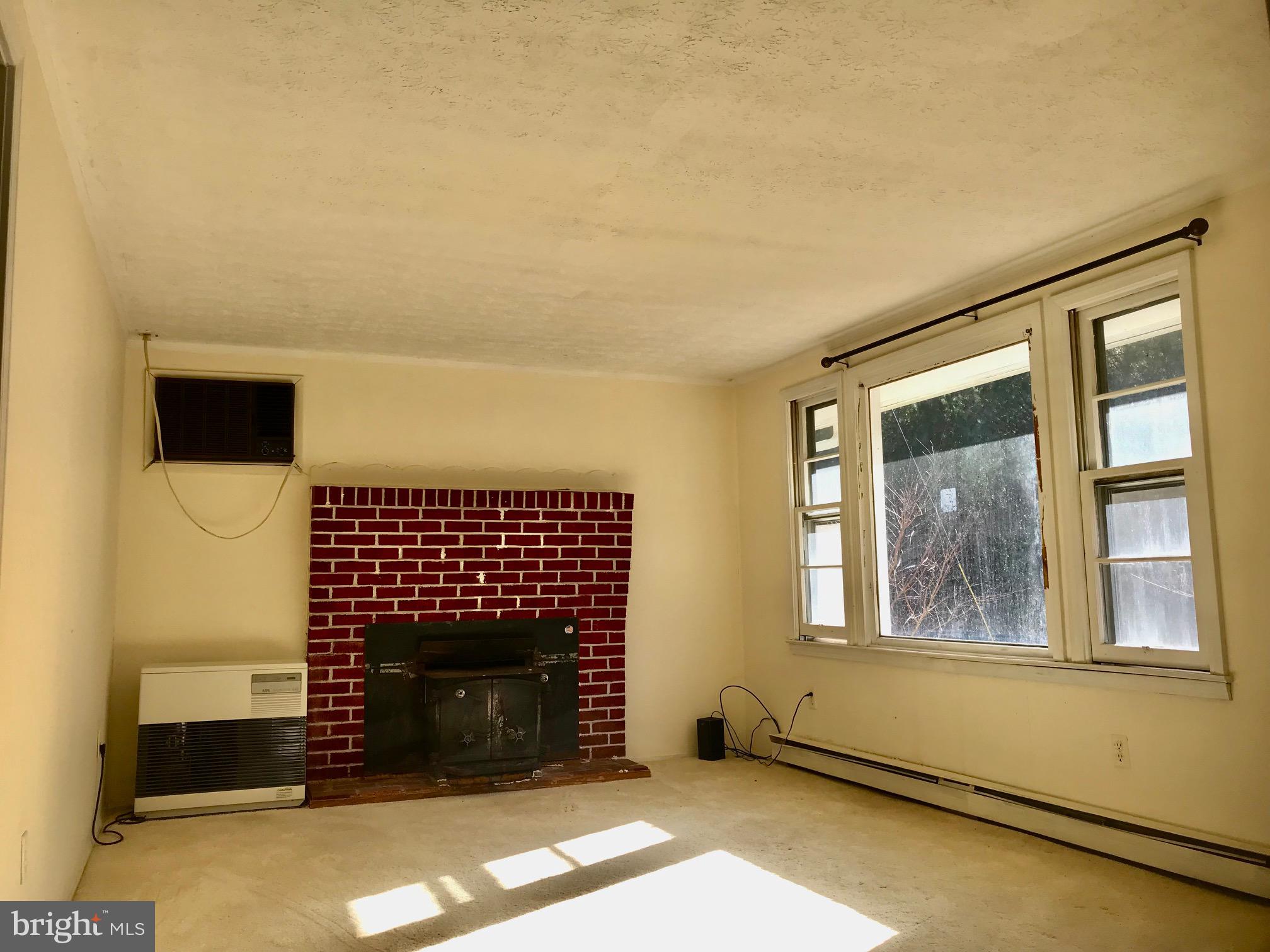 REEDVILLE - Residential