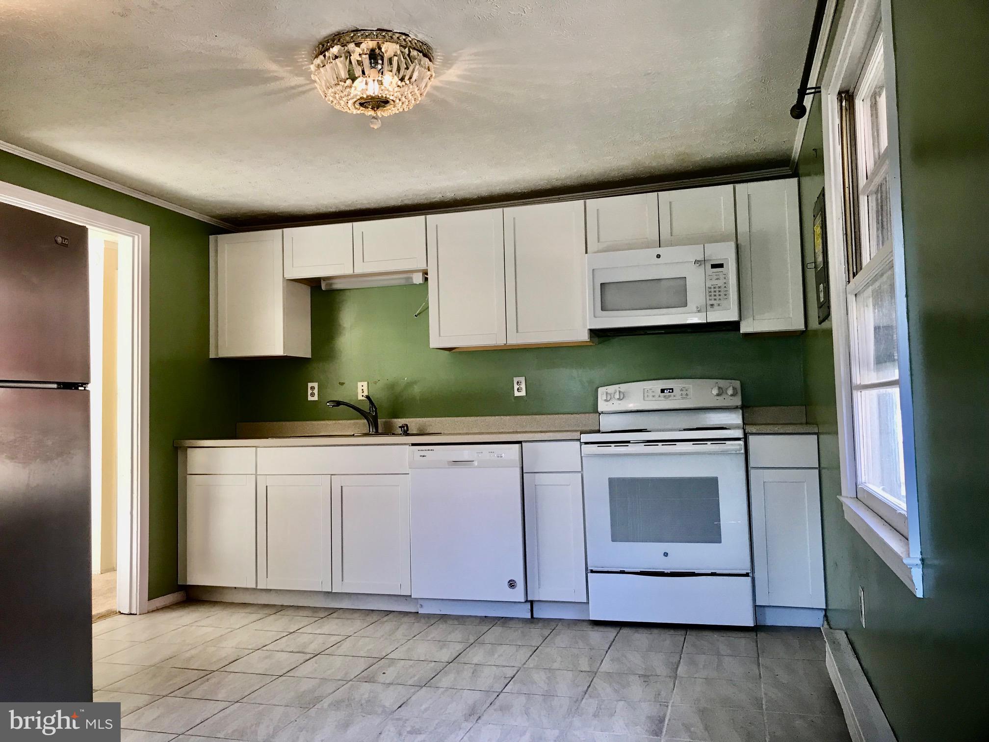 REEDVILLE - Residential