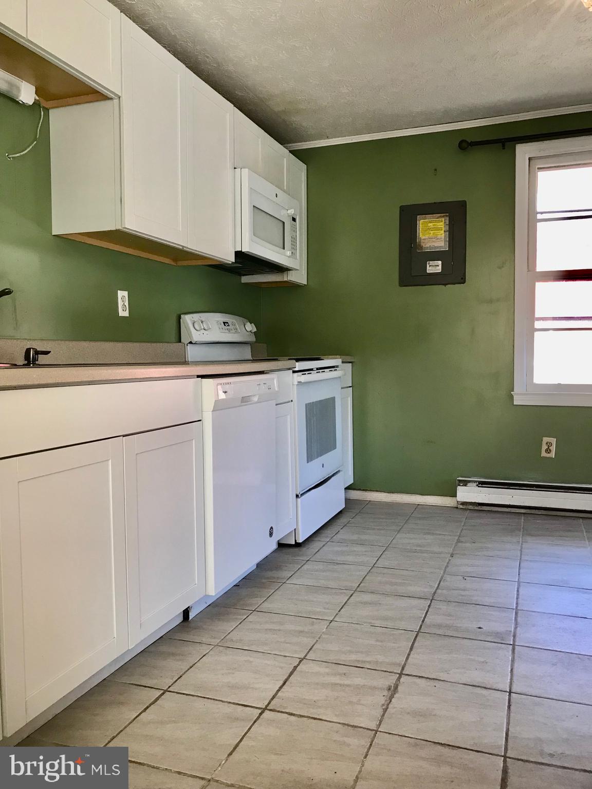 REEDVILLE - Residential