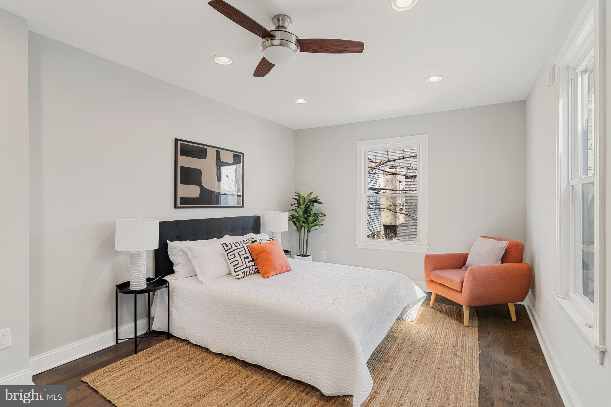 POINT BREEZE - Residential