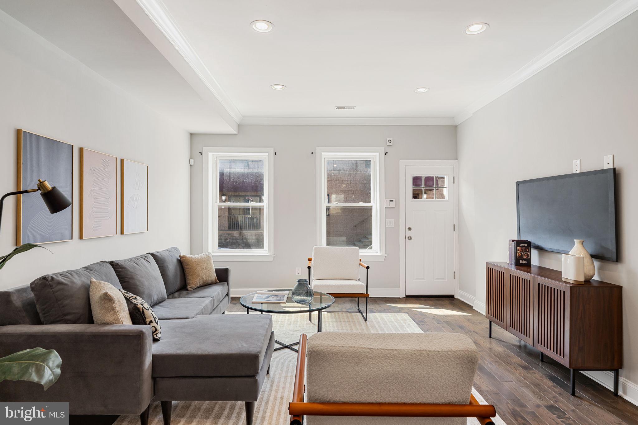 POINT BREEZE - Residential