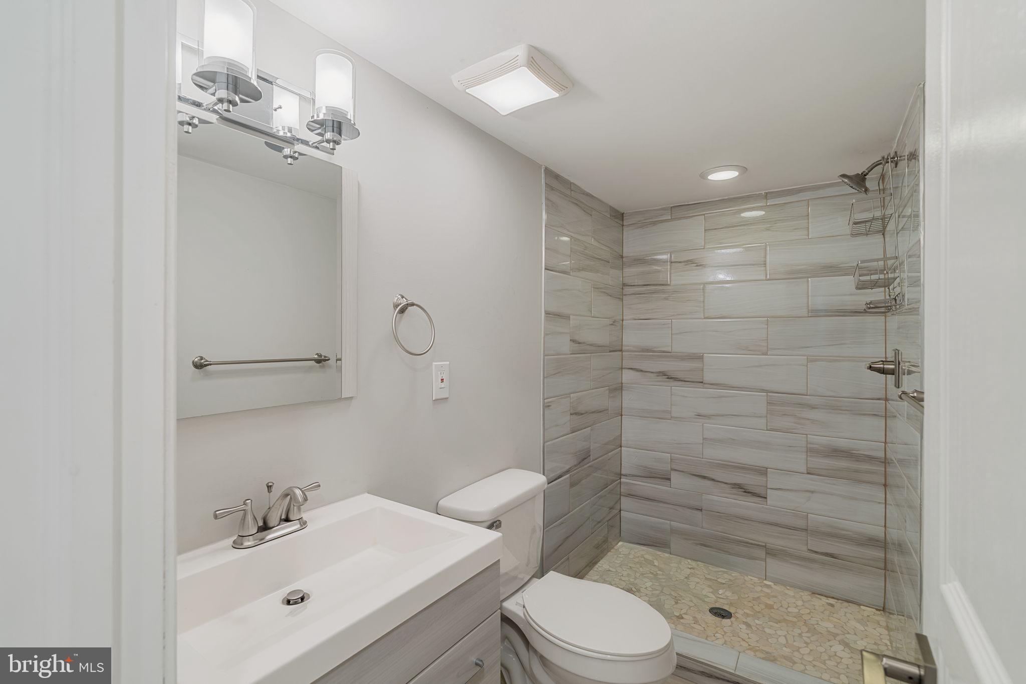 POINT BREEZE - Residential