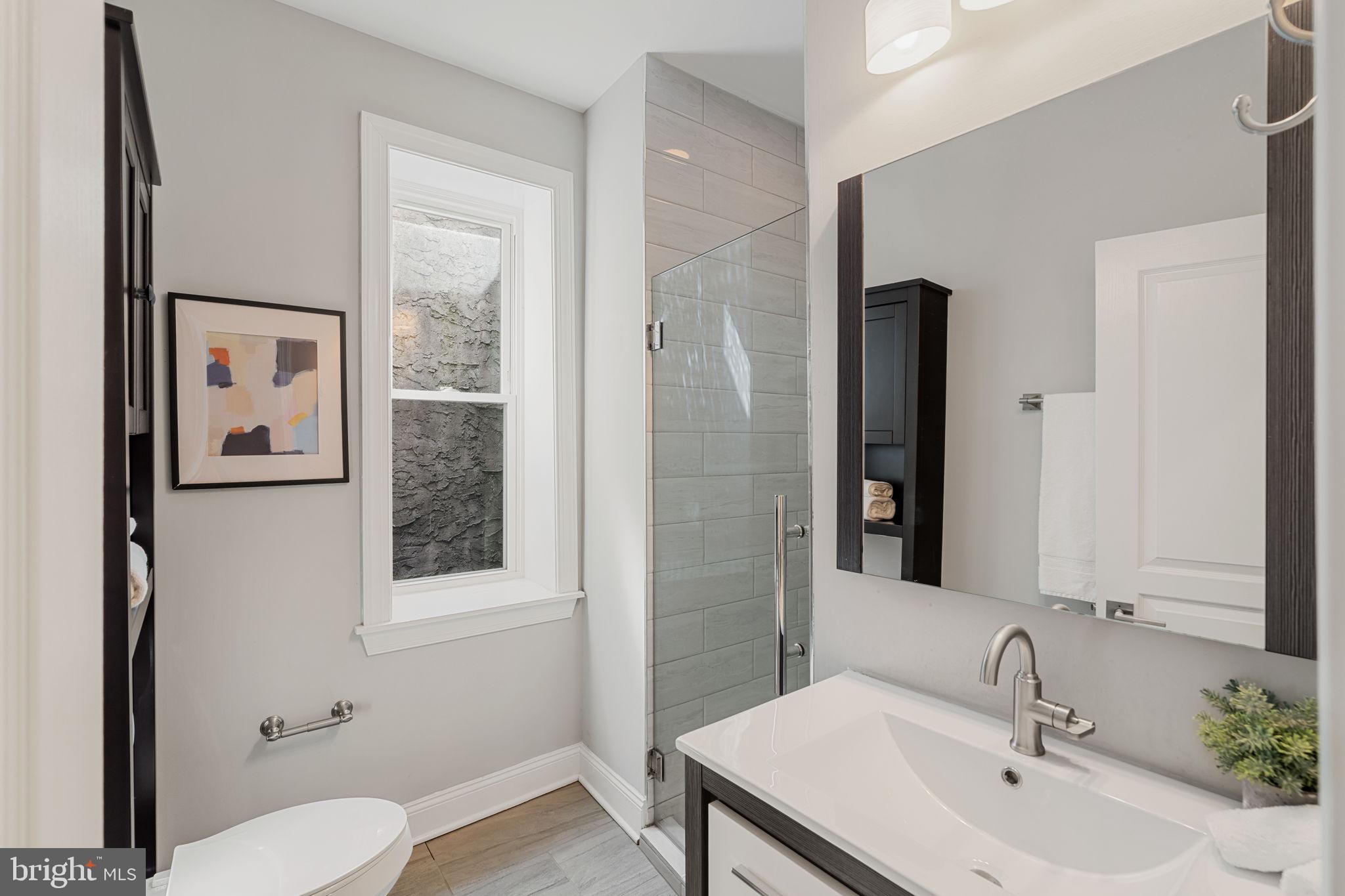 POINT BREEZE - Residential