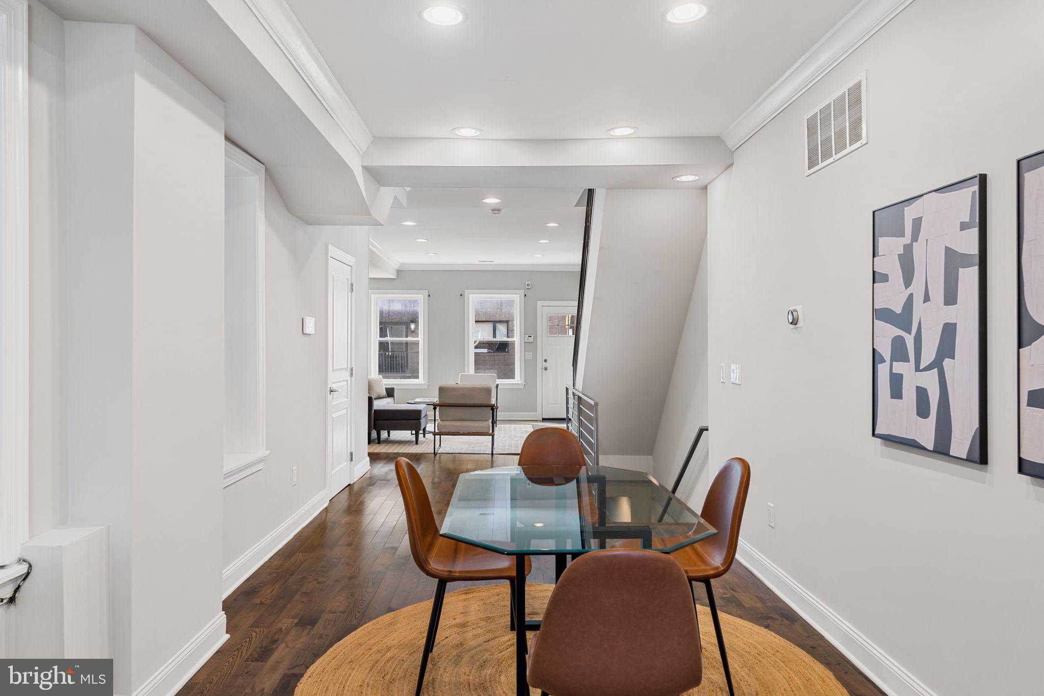 POINT BREEZE - Residential