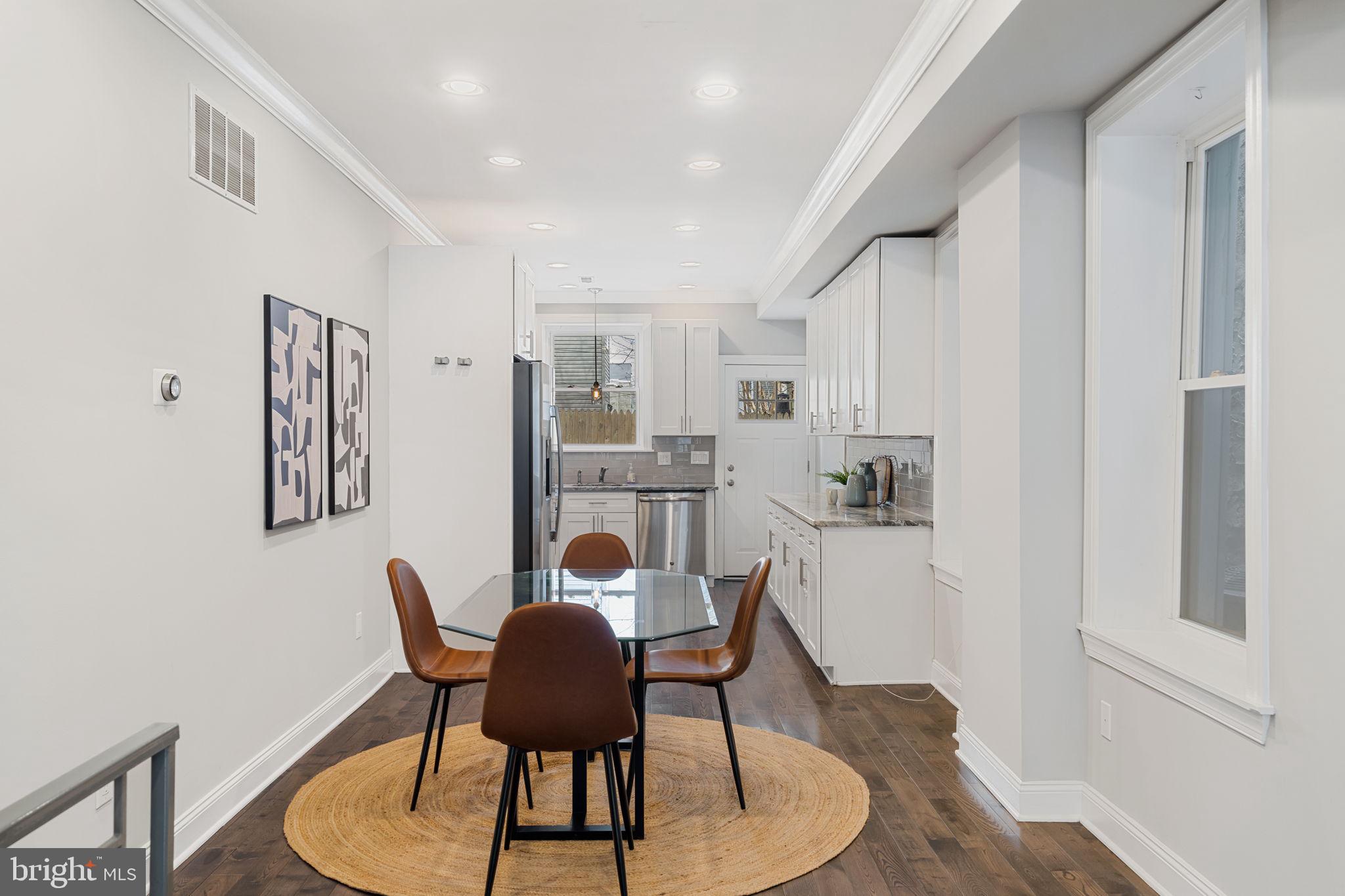 POINT BREEZE - Residential