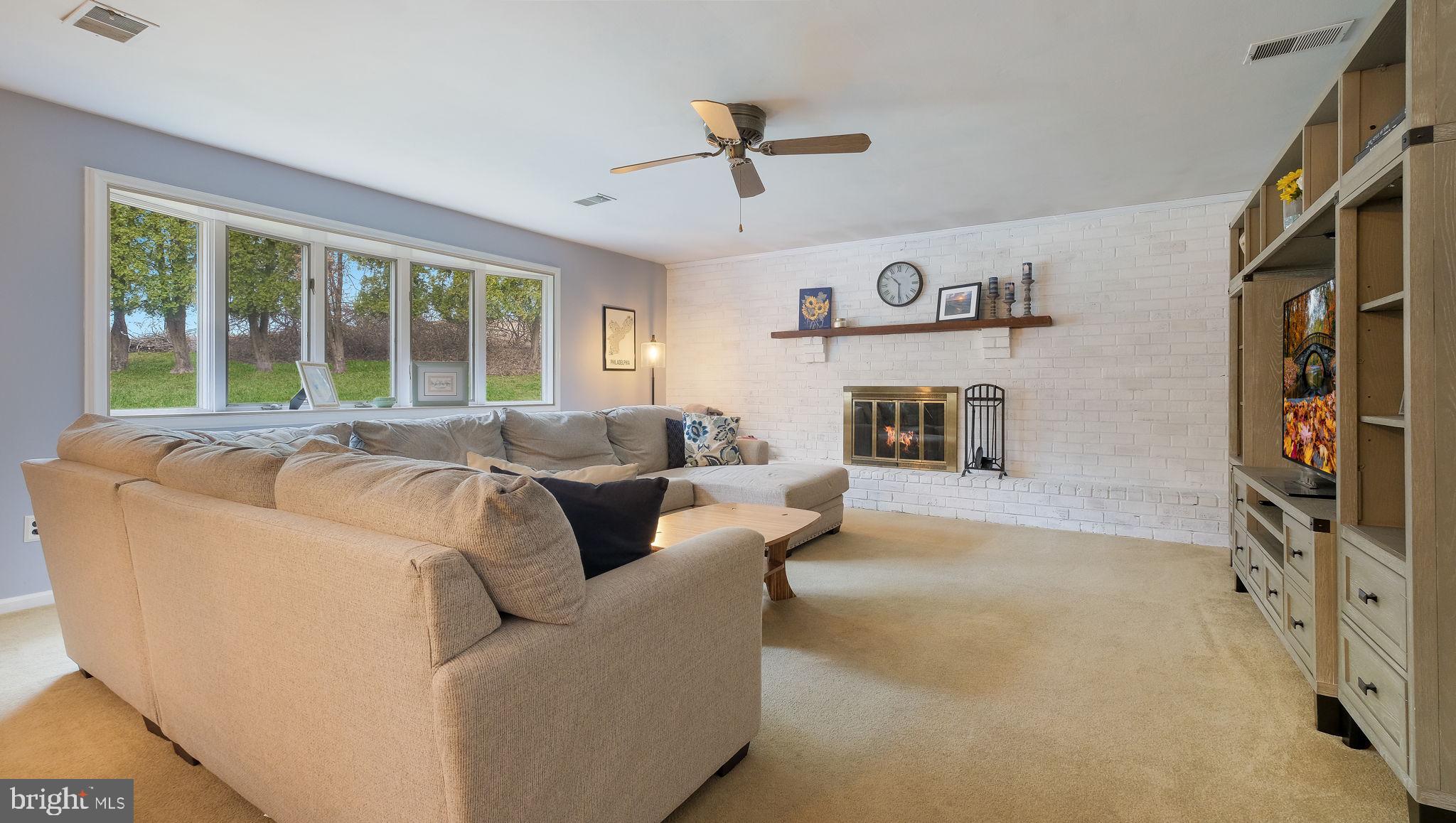 ROCKLAND VIL 1 & 2 - Residential