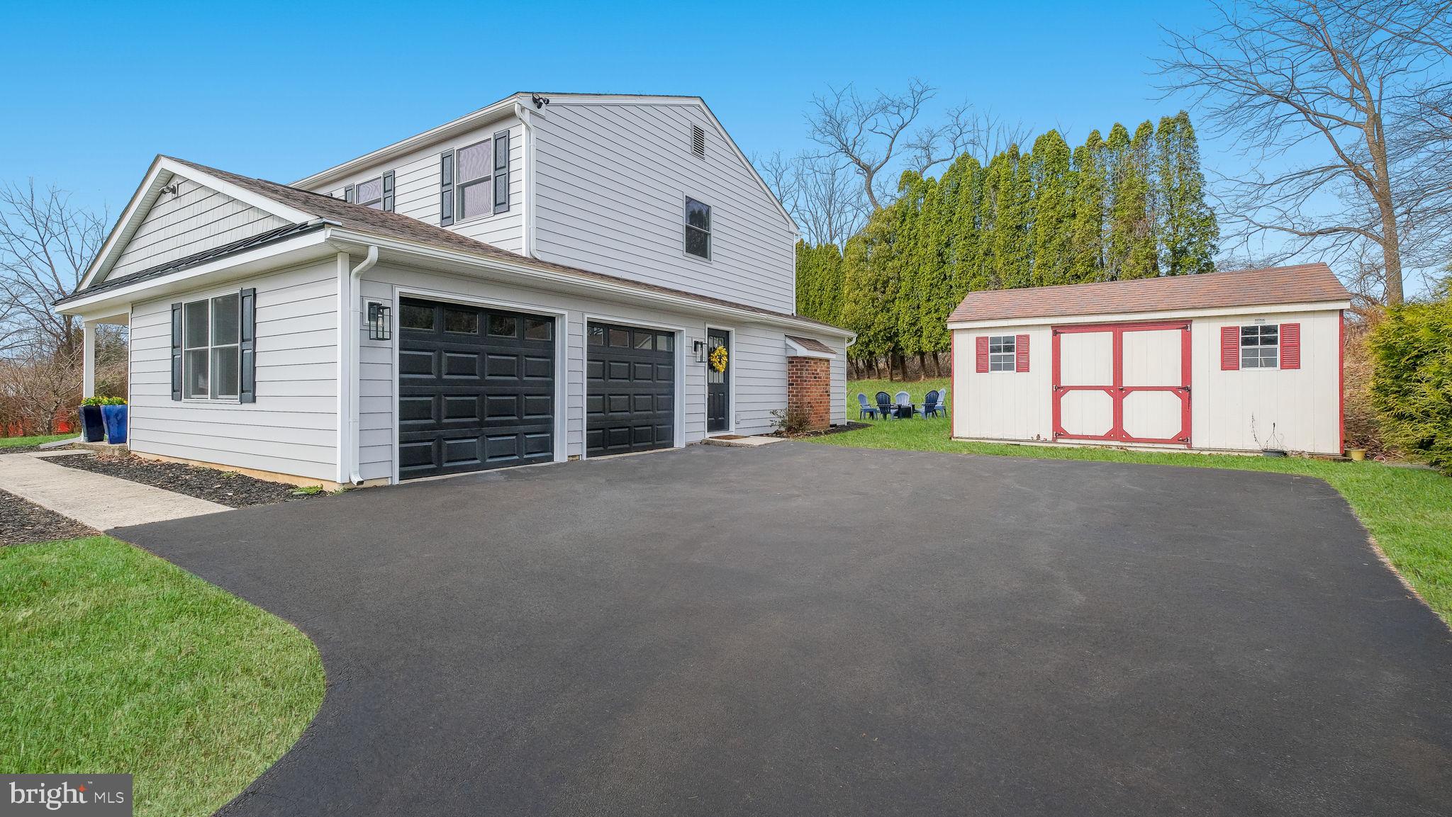 ROCKLAND VIL 1 & 2 - Residential