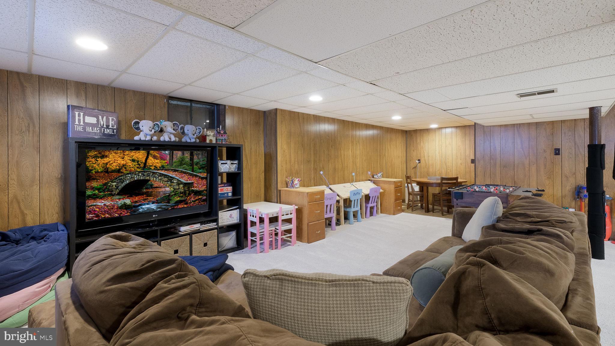 ROCKLAND VIL 1 & 2 - Residential