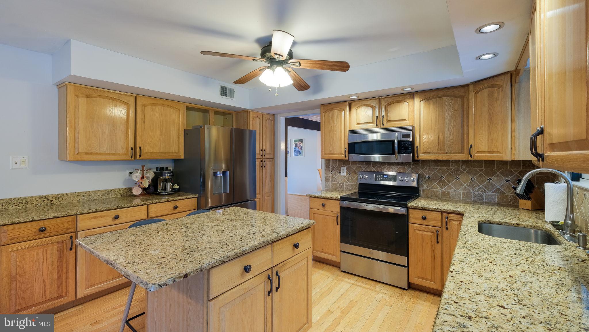 ROCKLAND VIL 1 & 2 - Residential