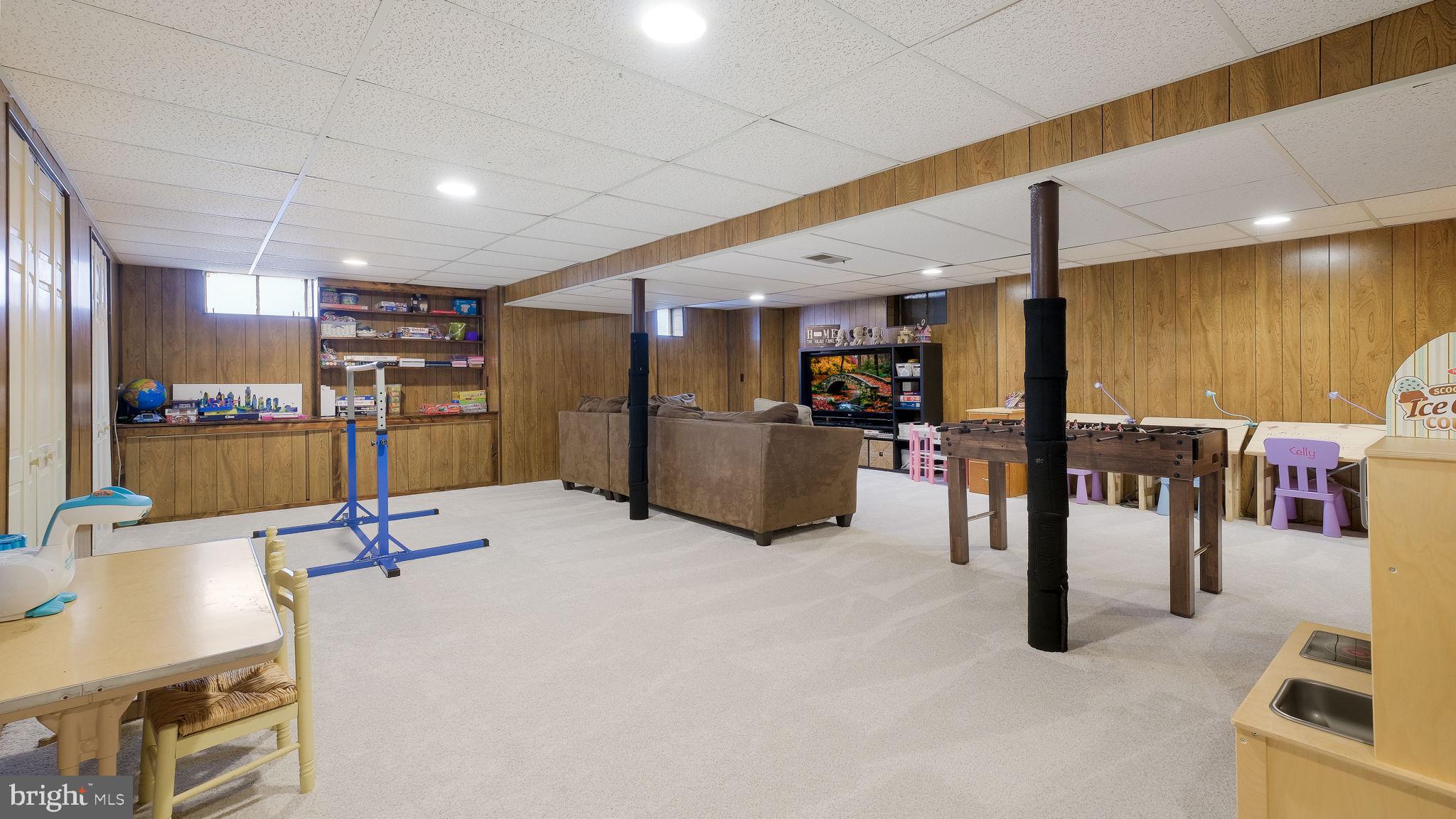 ROCKLAND VIL 1 & 2 - Residential