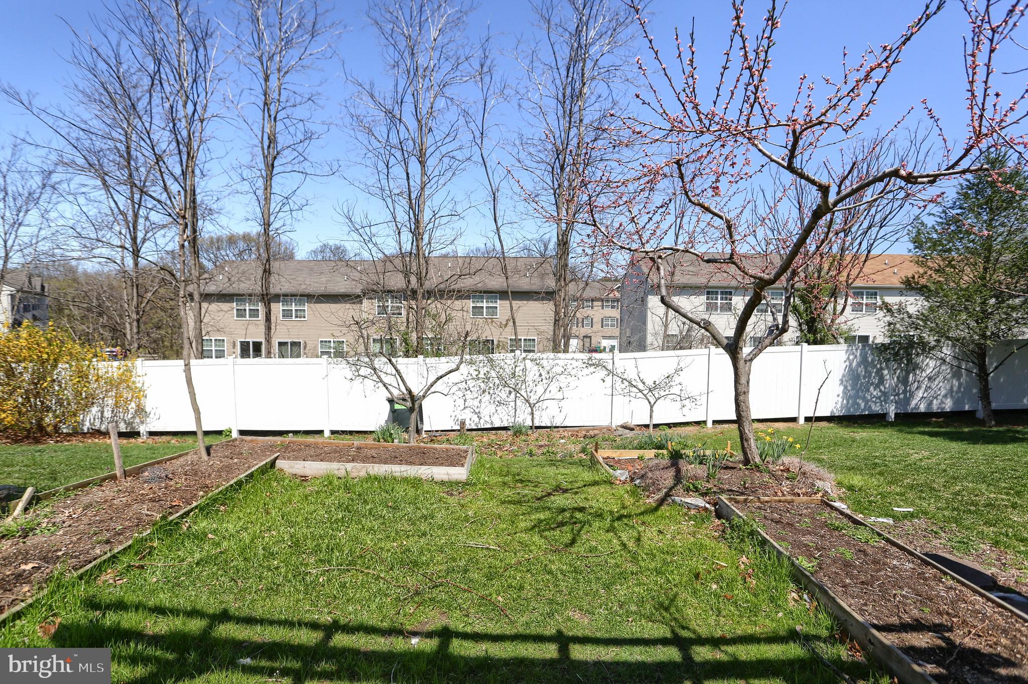 CAPITAL RIDGE - Residential