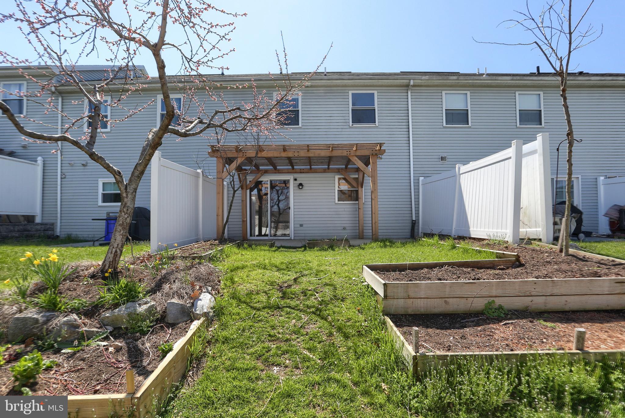 CAPITAL RIDGE - Residential