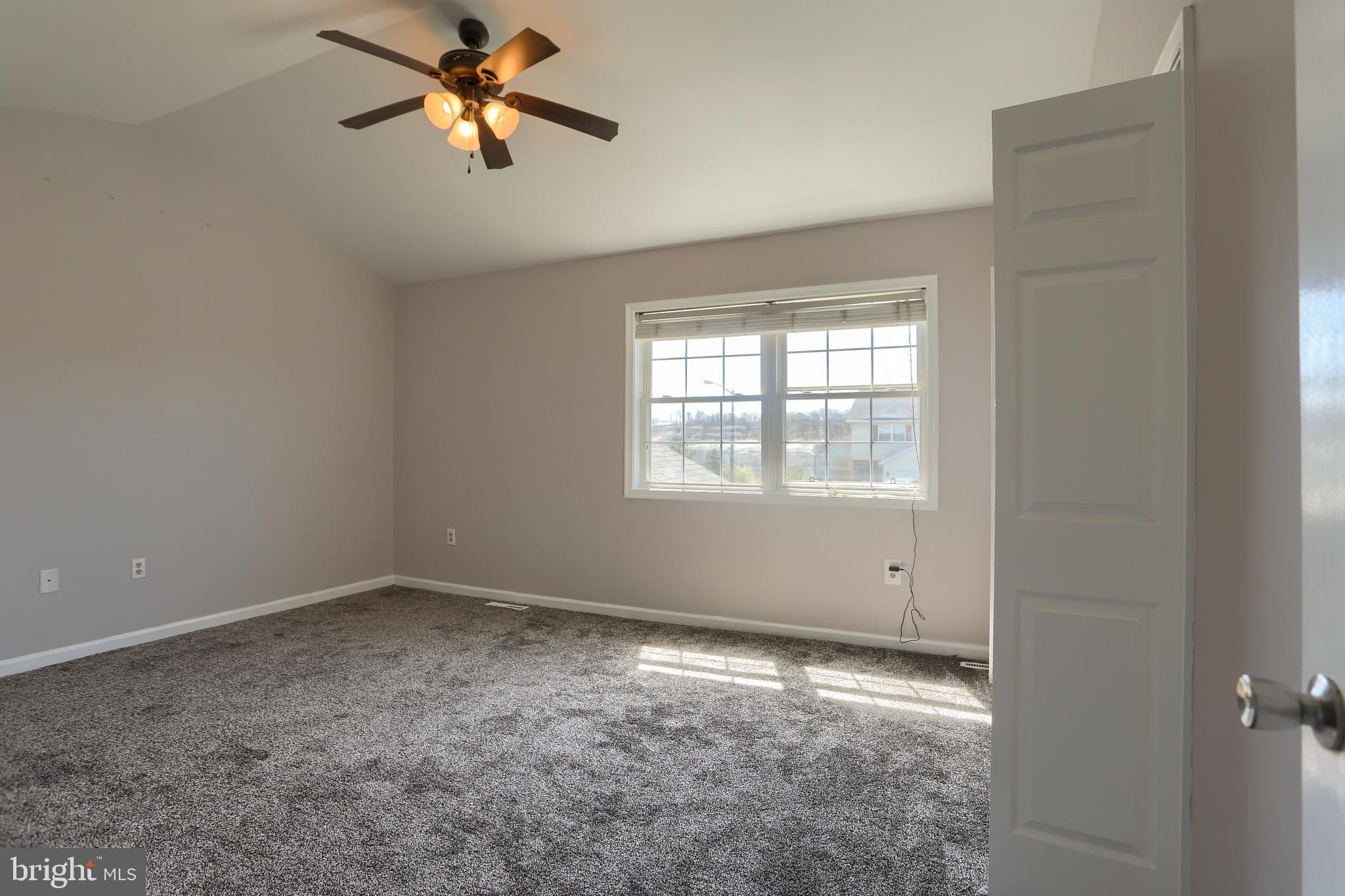 CAPITAL RIDGE - Residential