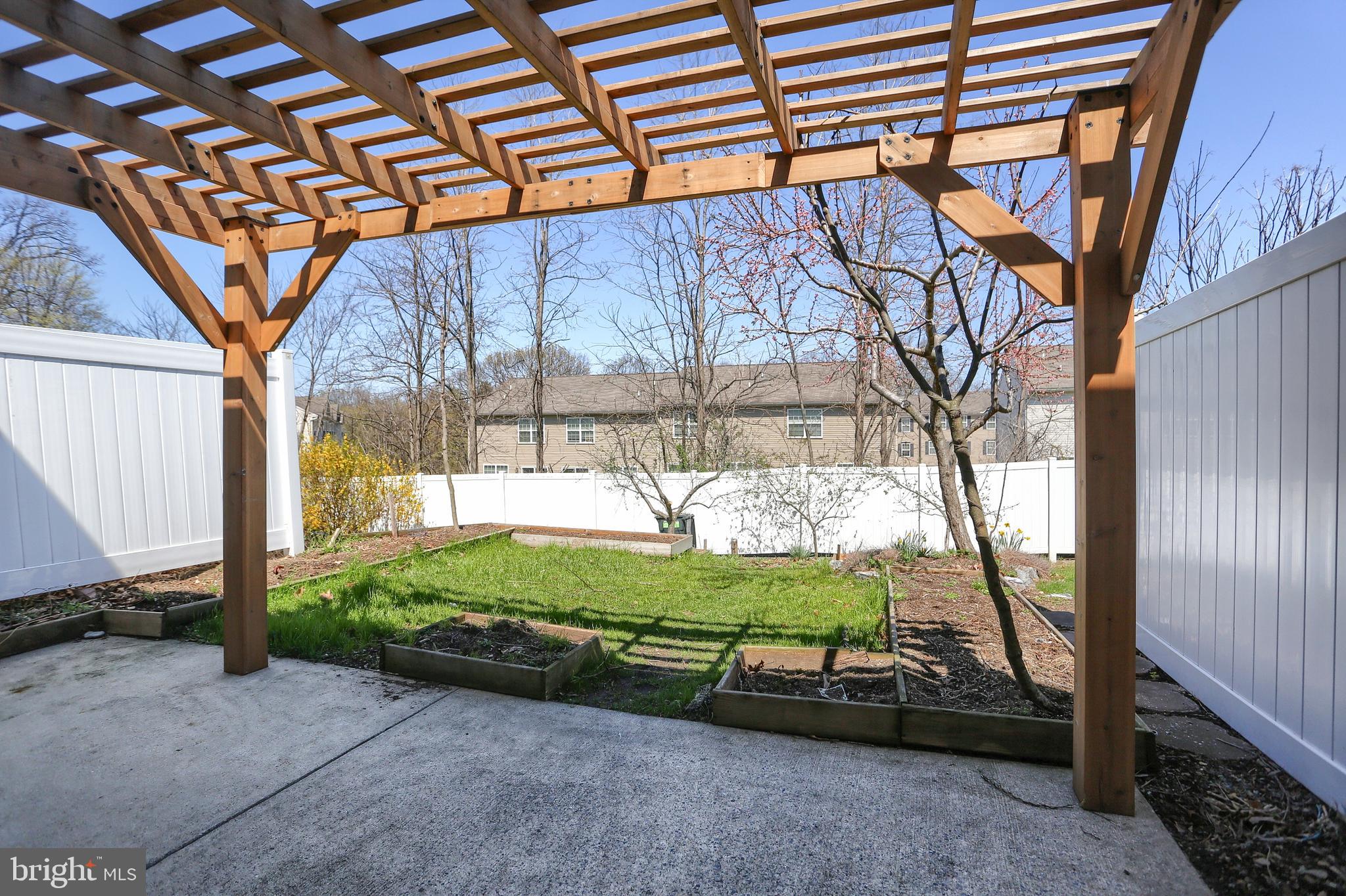 CAPITAL RIDGE - Residential