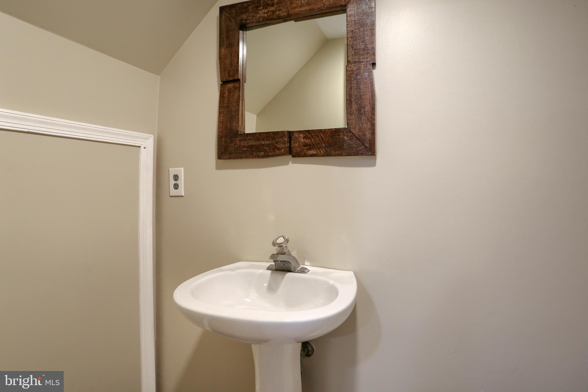 CAPITAL RIDGE - Residential