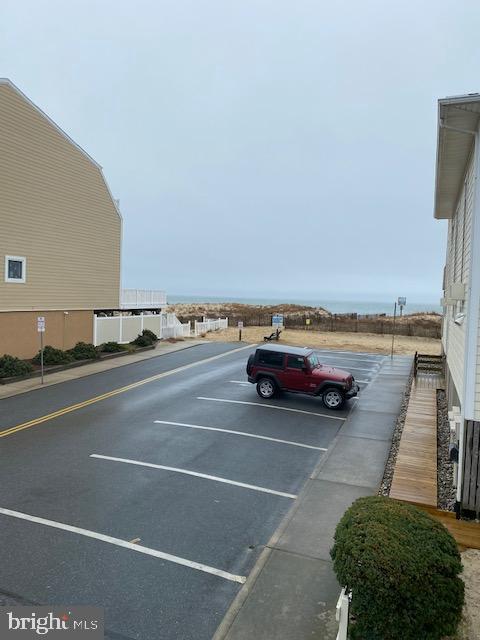 "WILD WAVE" - Residential