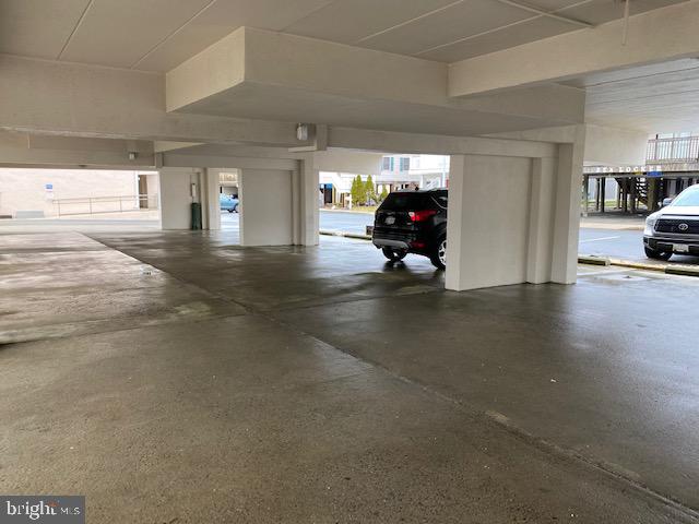 "WILD WAVE" - Residential