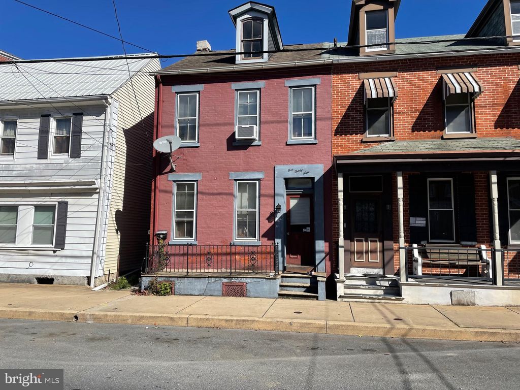 Photo of 139 S Fourth Street, Columbia, PA 17512 (MLS # PALA2042552)
