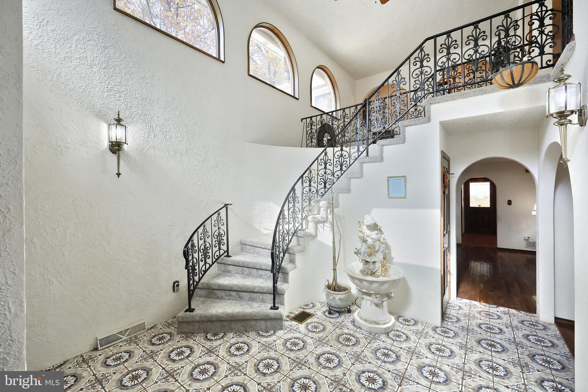 LAUREL WOODS - Residential