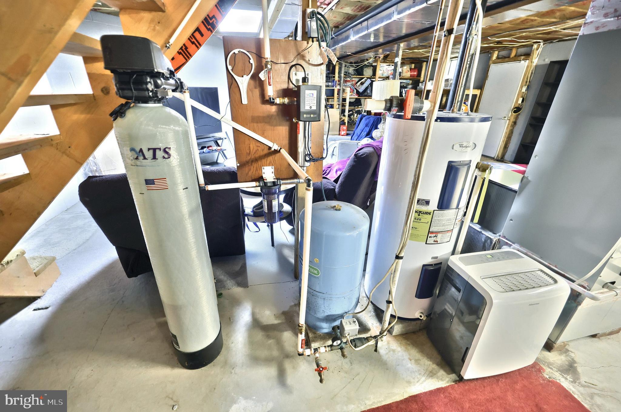 LAUREL WOODS - Residential