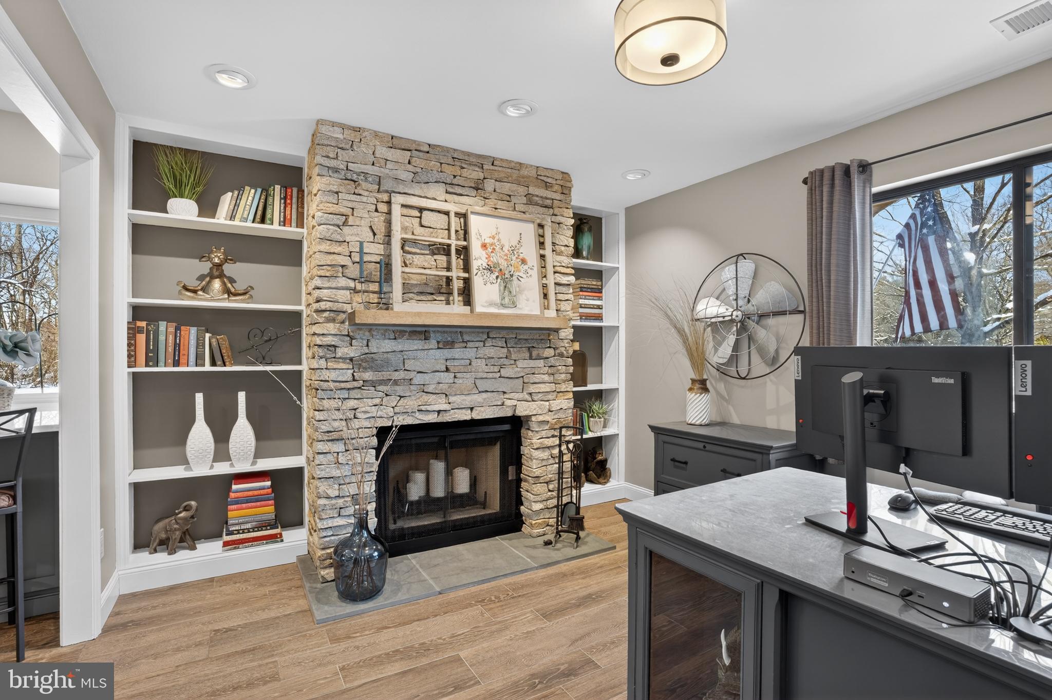 BRINTON WOODS - Residential