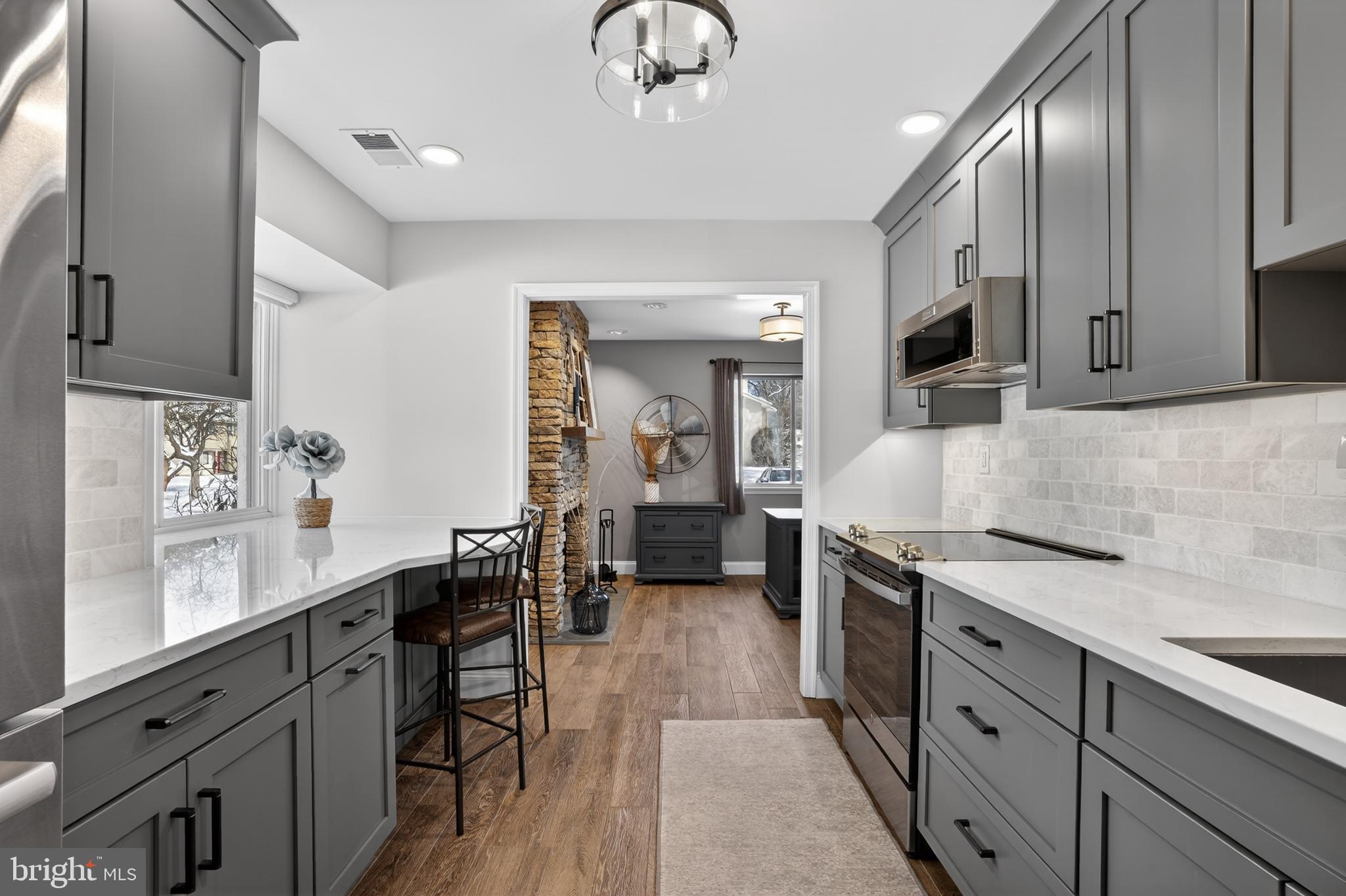 BRINTON WOODS - Residential