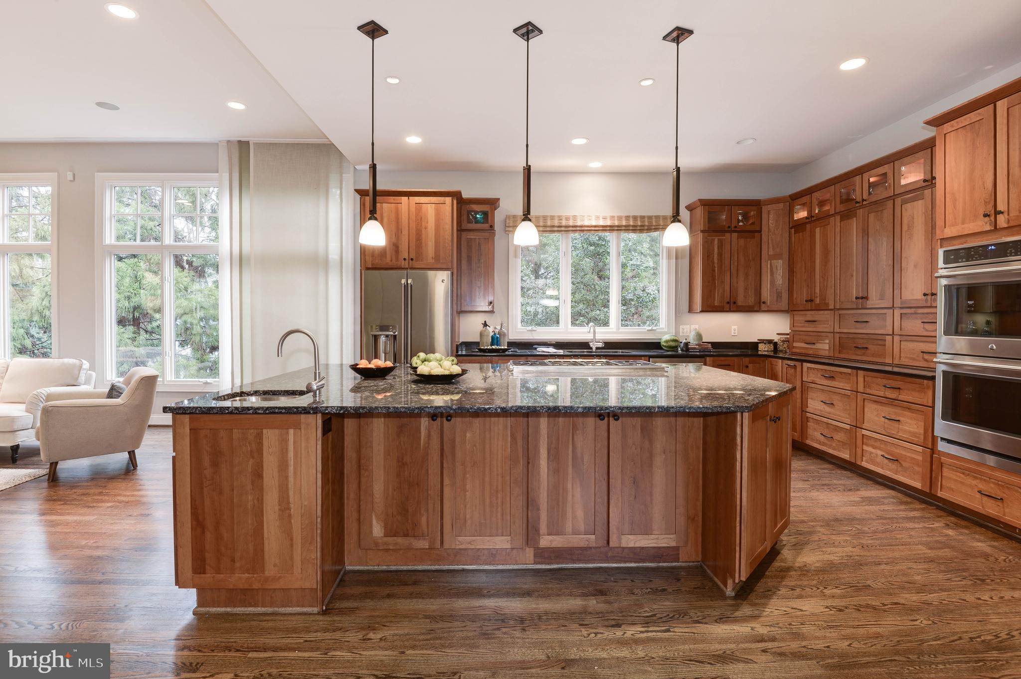 WOODMONT - Residential