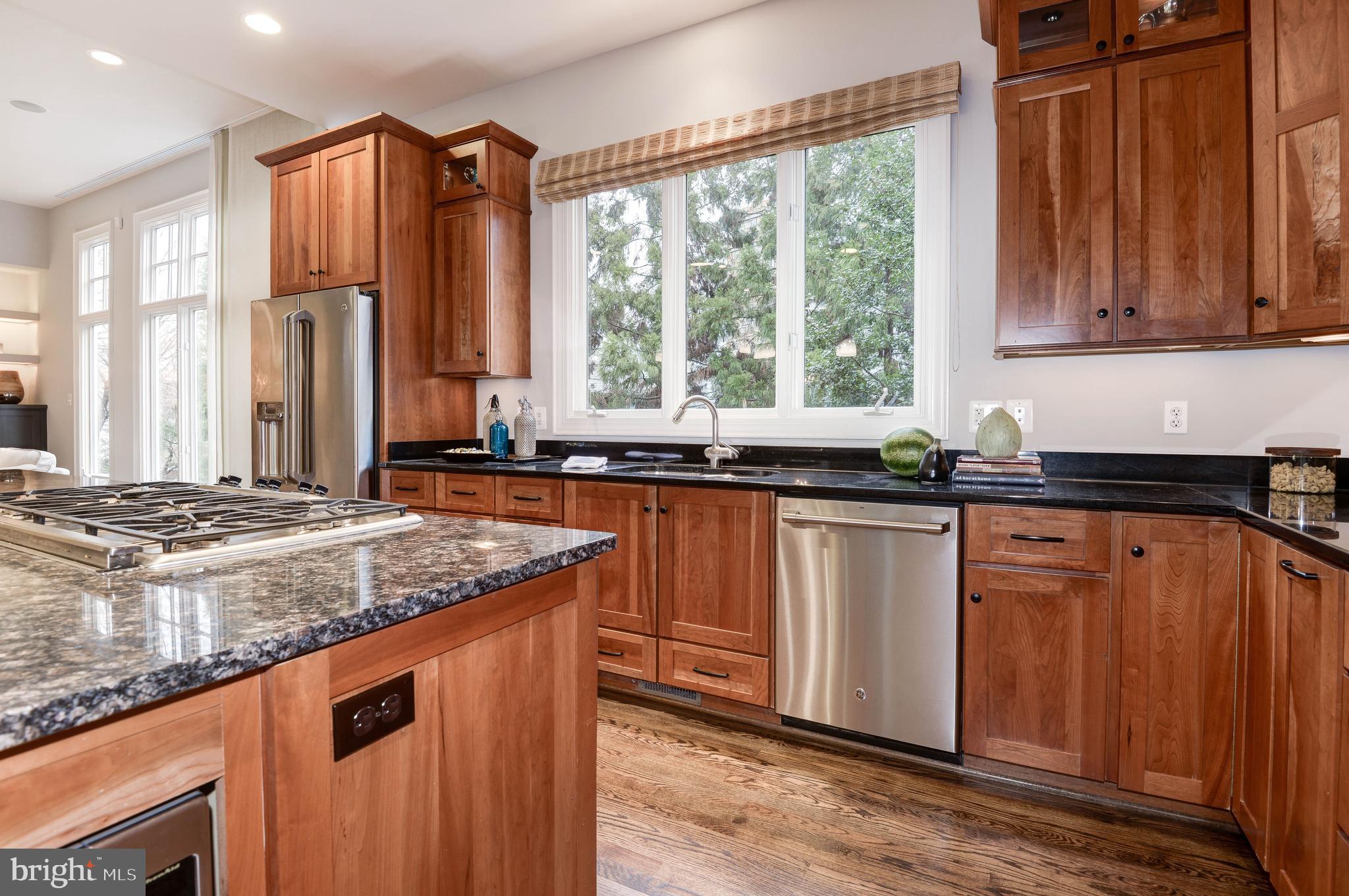 WOODMONT - Residential