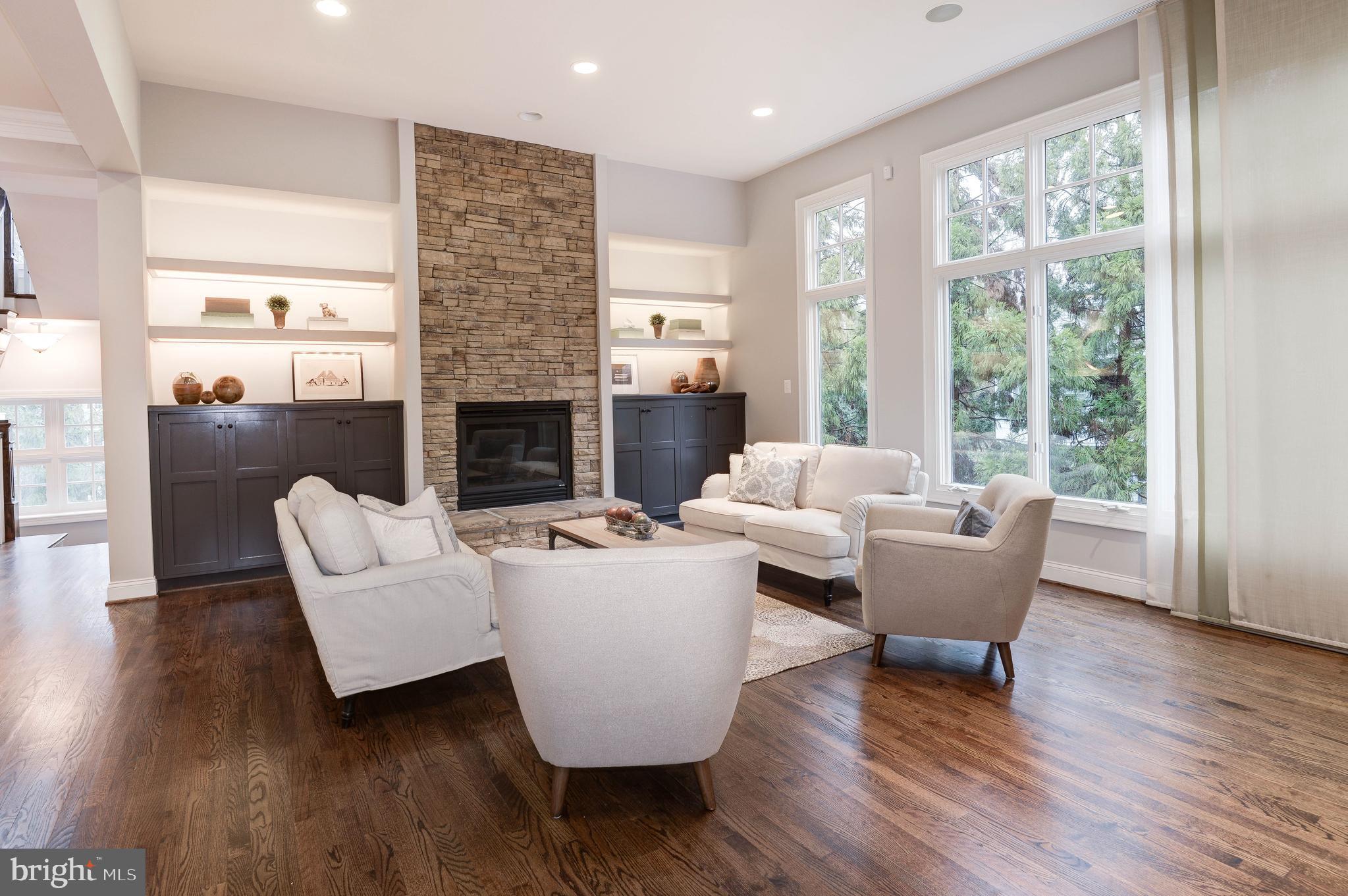 WOODMONT - Residential