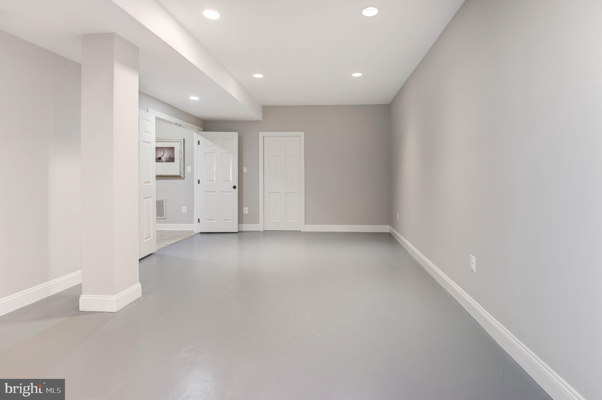 WOODMONT - Residential