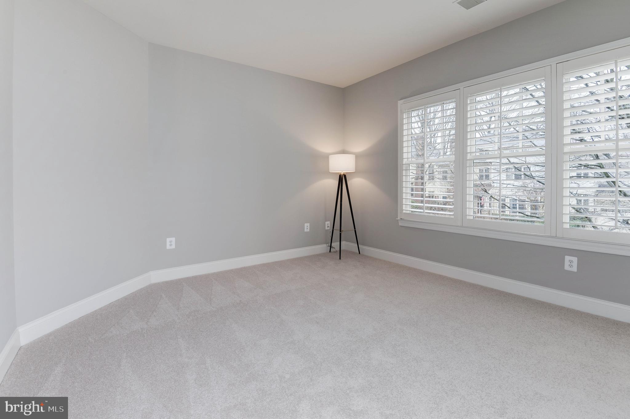 WOODMONT - Residential