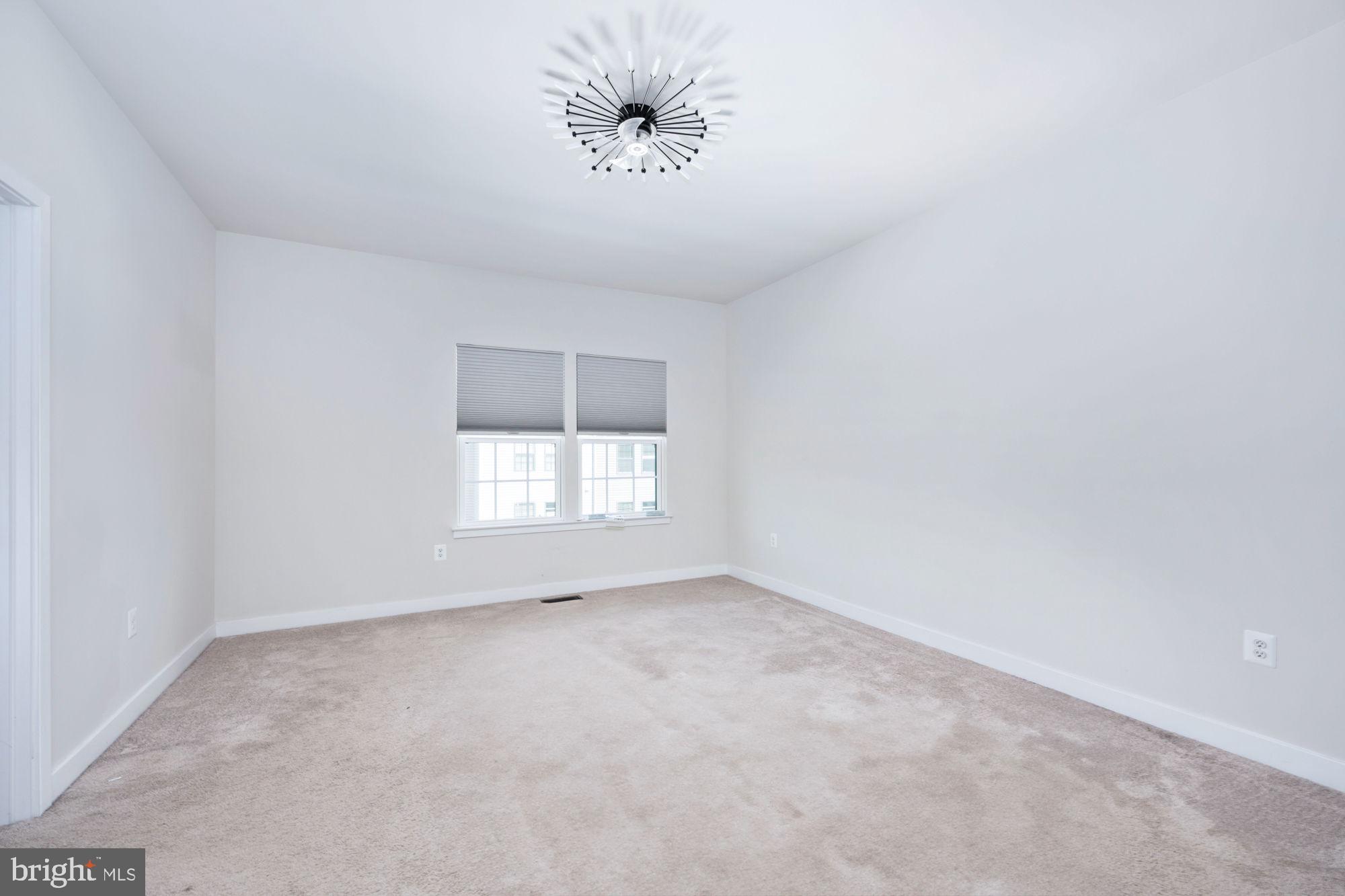 FREDERICKSBURG CITY - Residential Lease