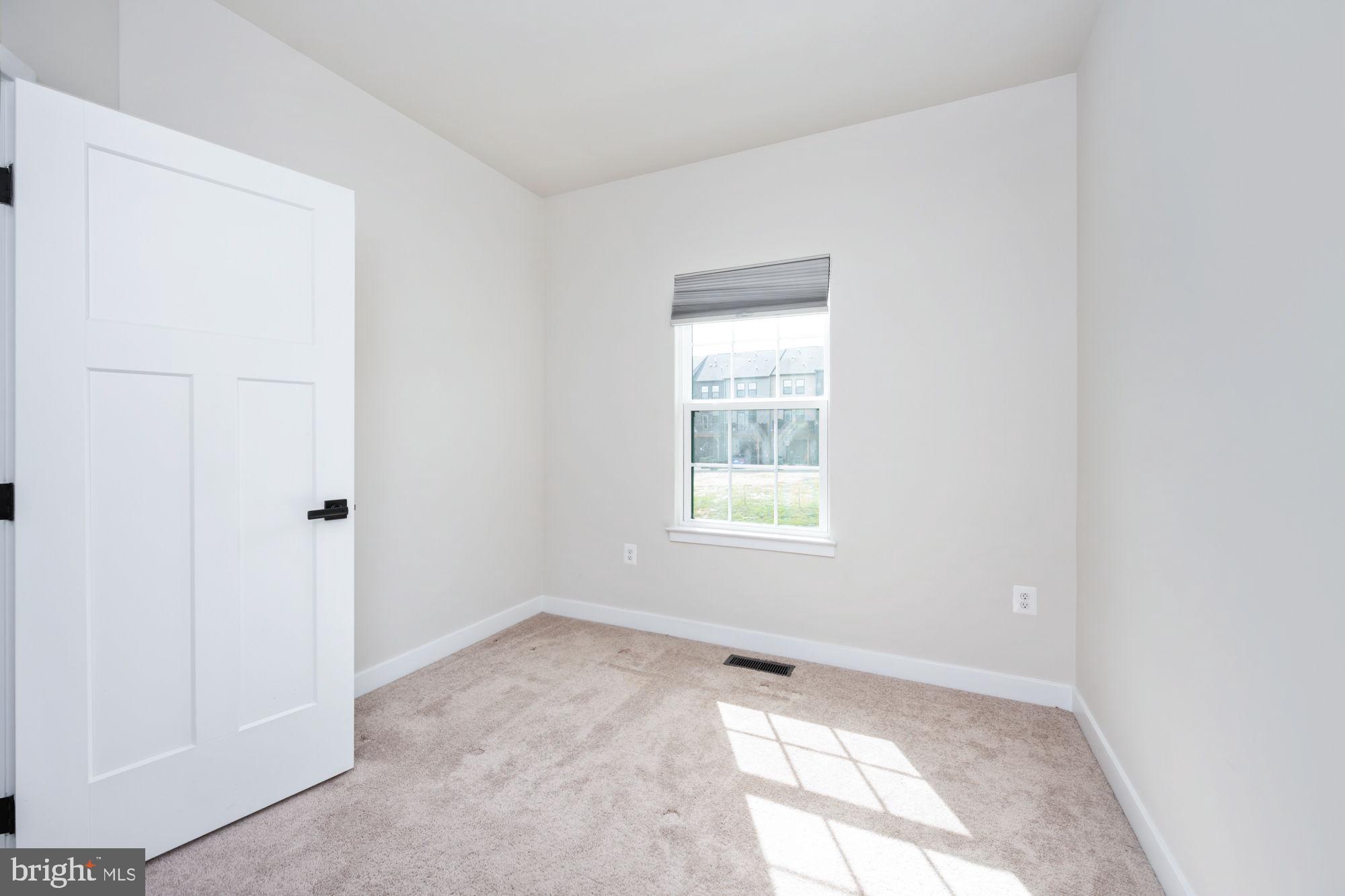 FREDERICKSBURG CITY - Residential Lease