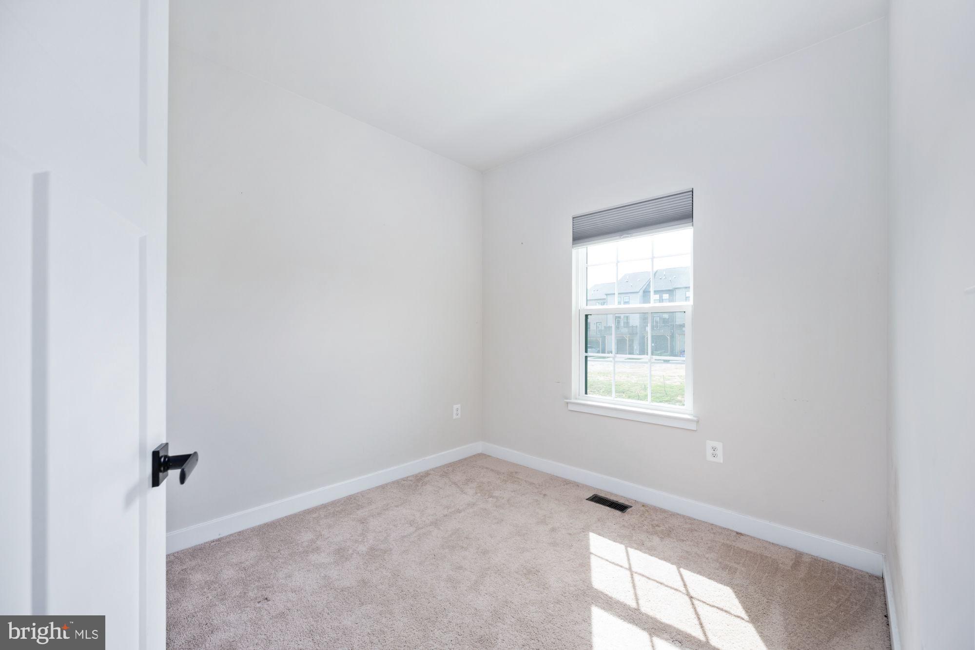 FREDERICKSBURG CITY - Residential Lease