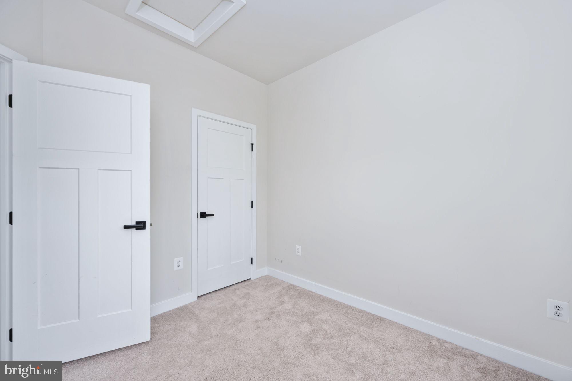 FREDERICKSBURG CITY - Residential Lease