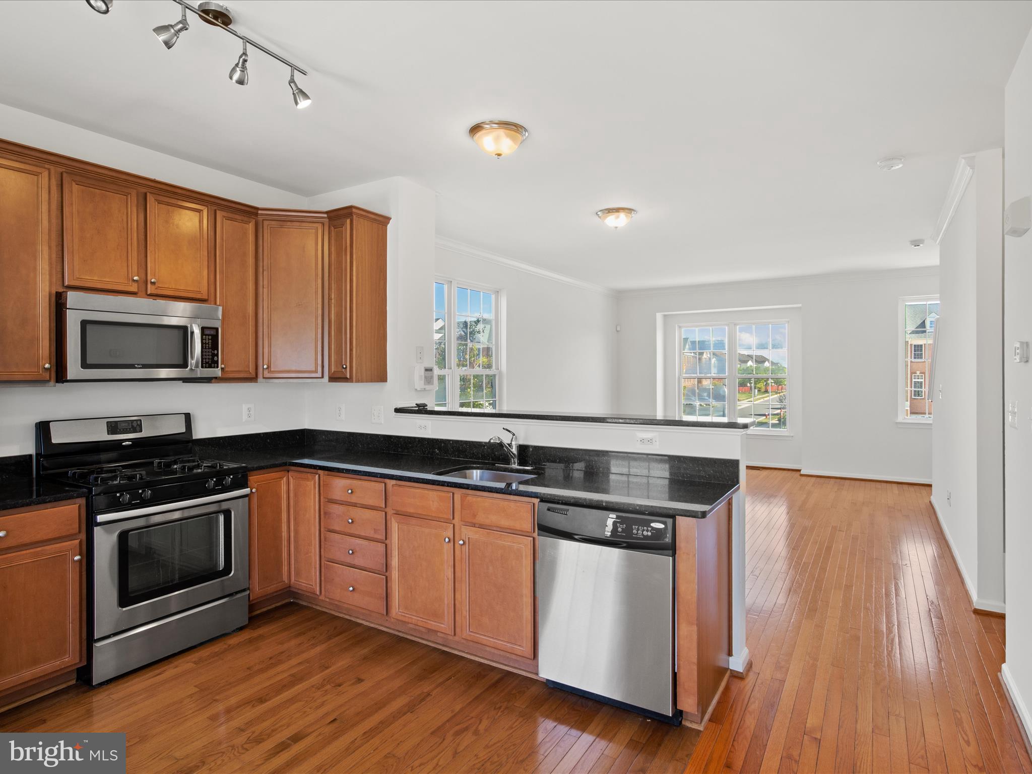 AMBERLEA AT SOUTH RIDING - Residential