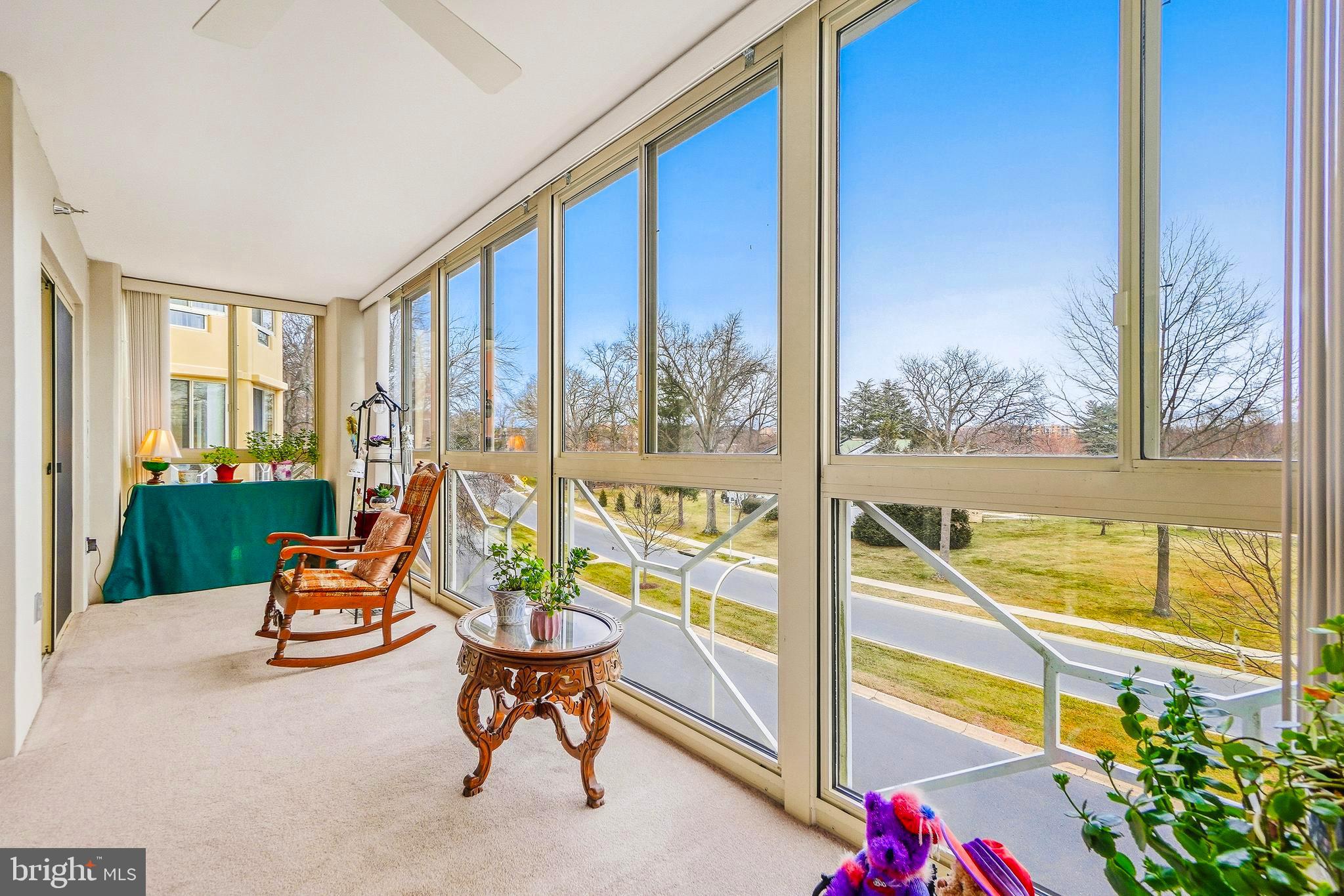 LEISURE WORLD - Residential