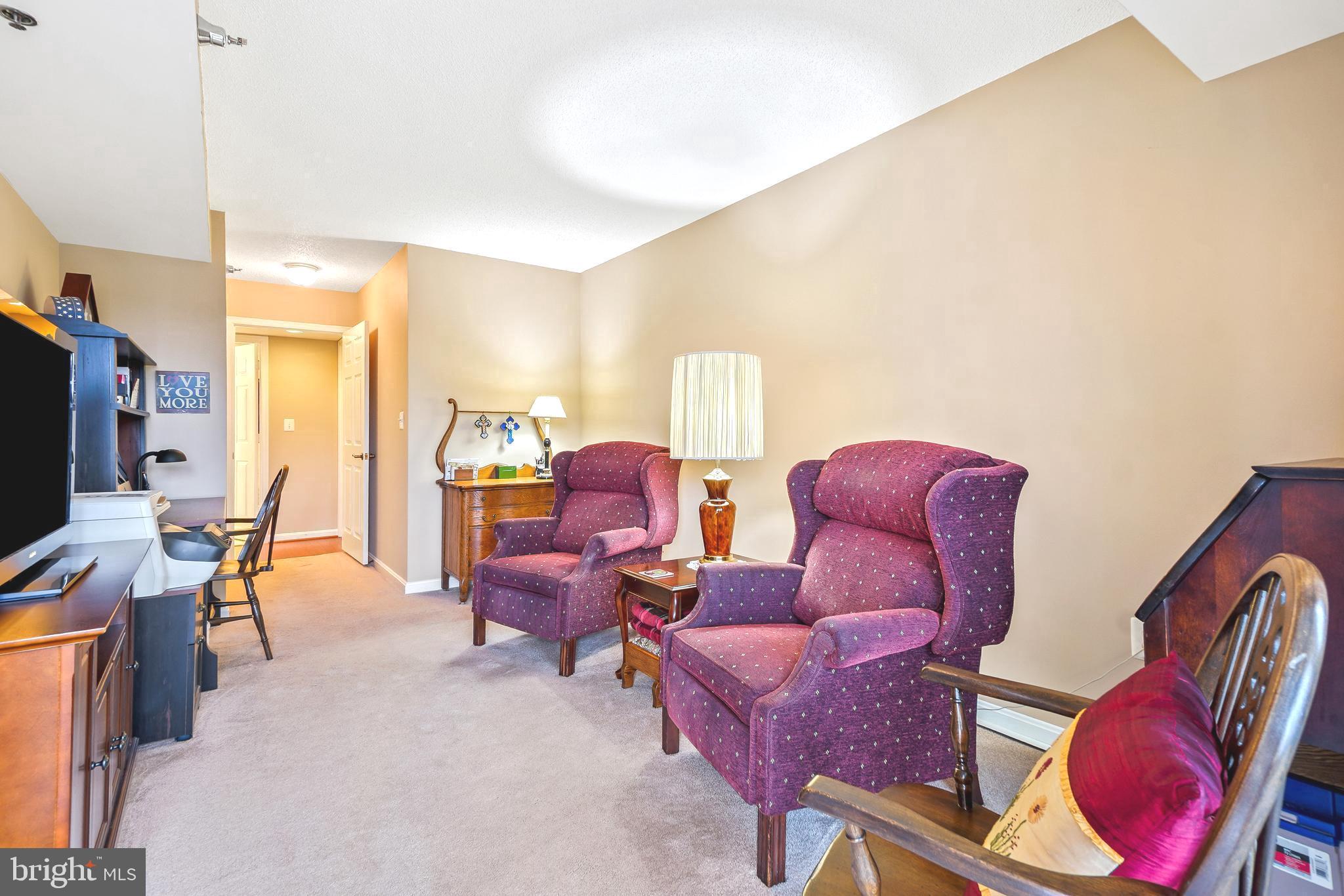 LEISURE WORLD - Residential